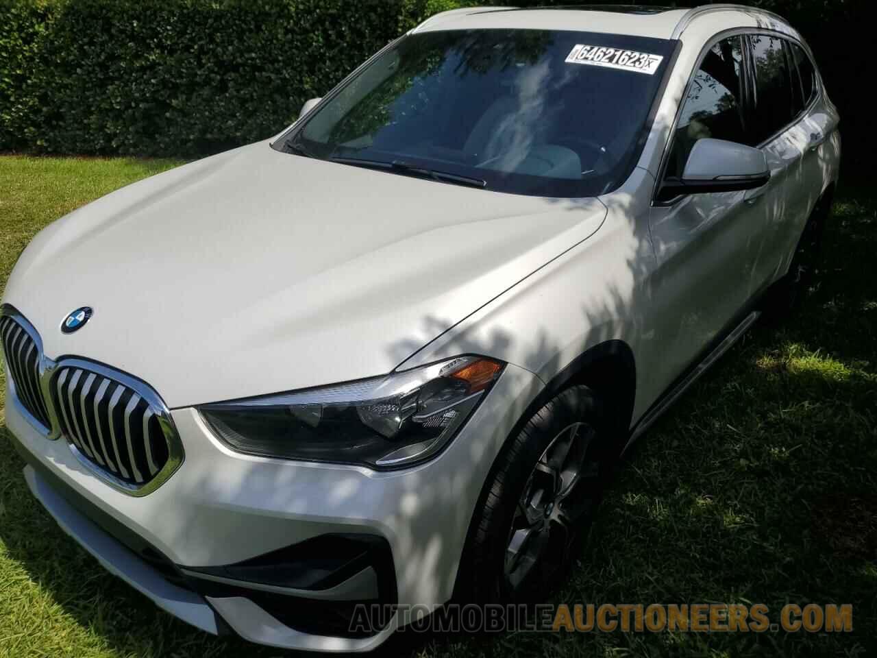 WBXJG7C08M5T70368 BMW X1 2021