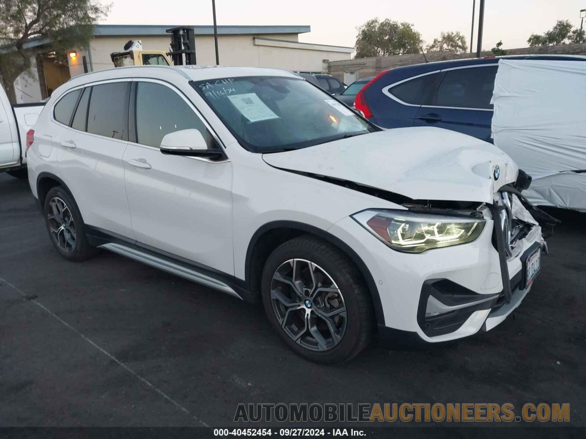 WBXJG7C09L5P44498 BMW X1 2020