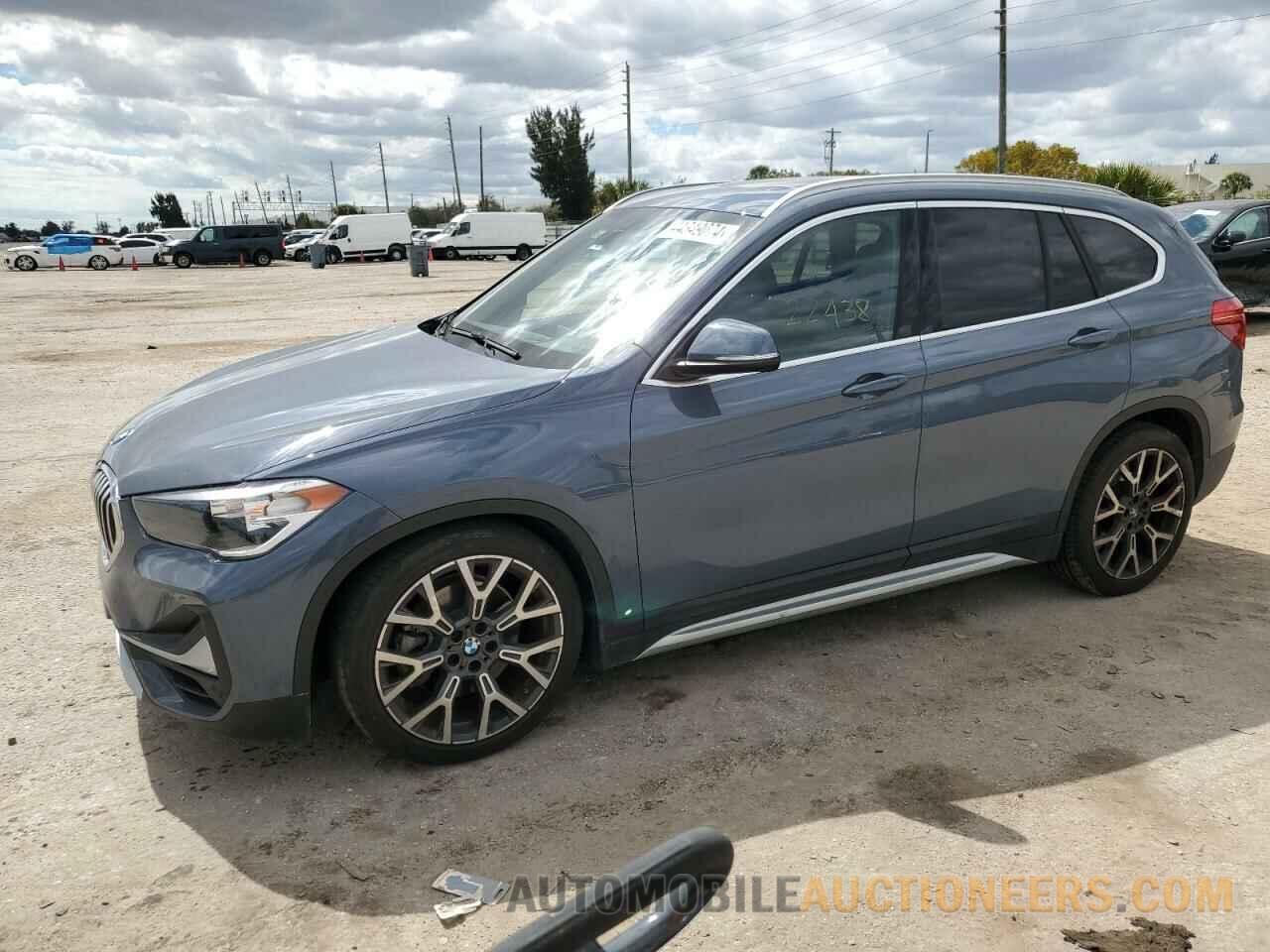 WBXJG7C09L5R72081 BMW X1 2020