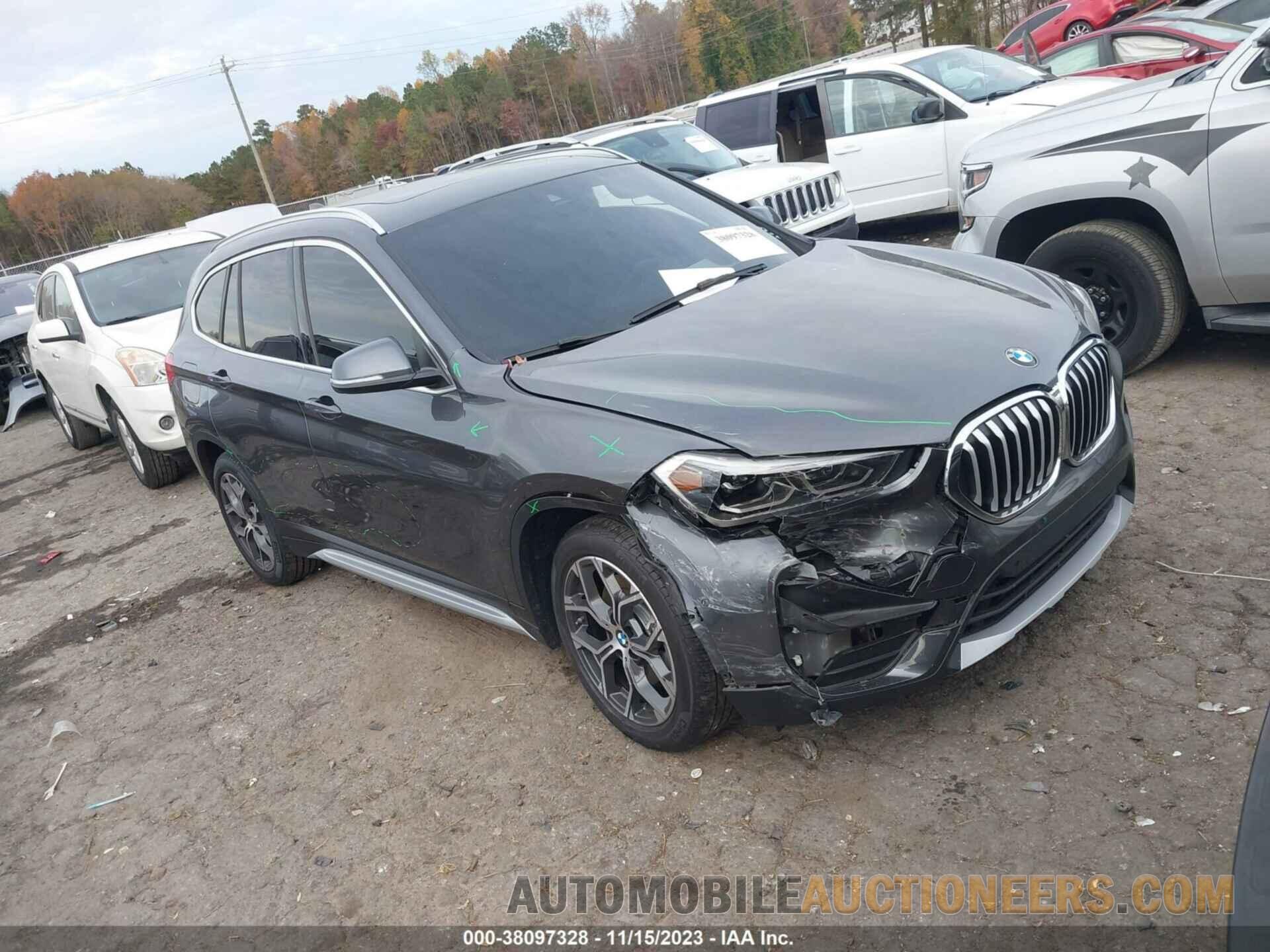 WBXJG7C09M5T45916 BMW X1 2021