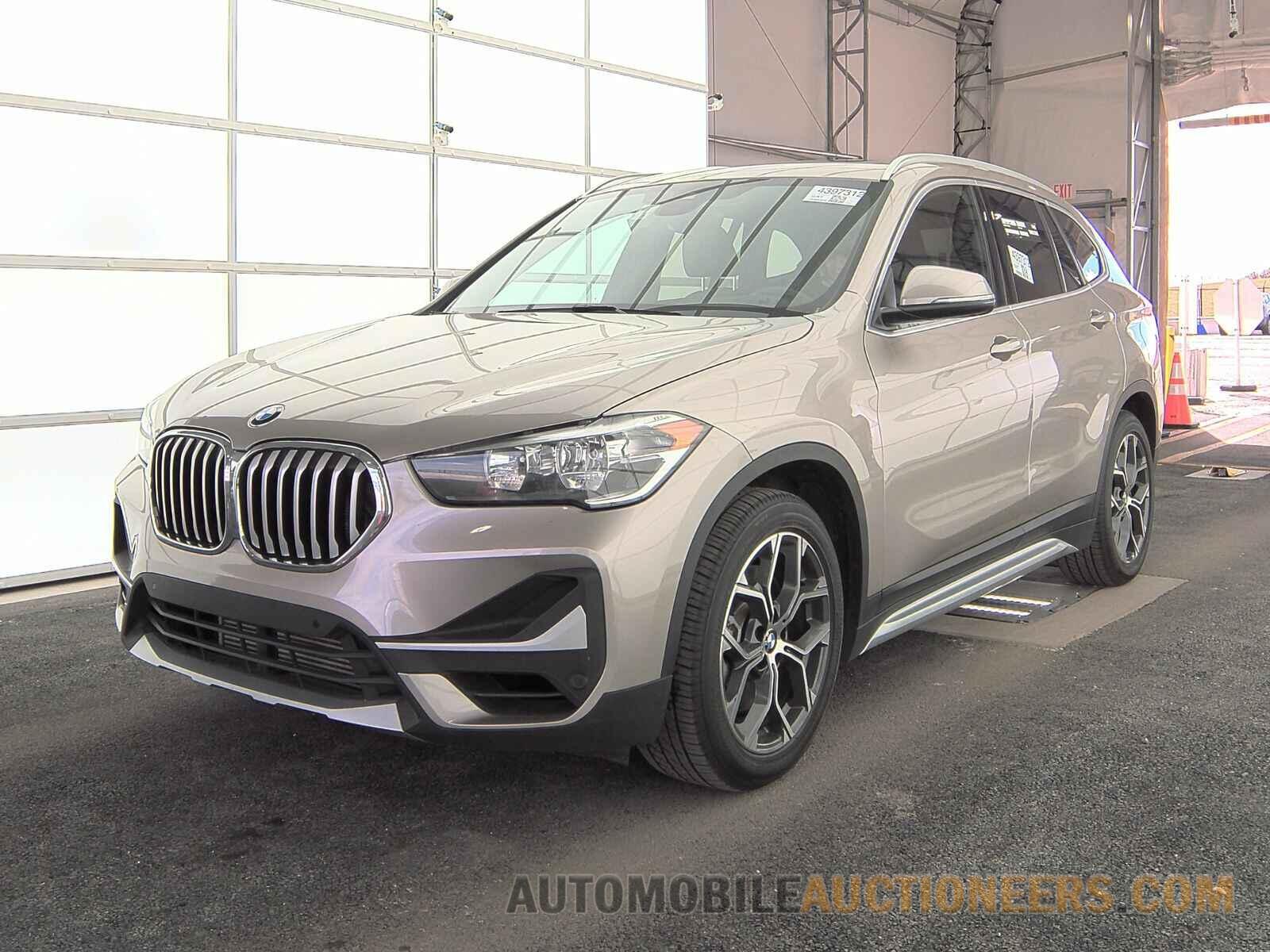 WBXJG7C09N5V09828 BMW X1 2022