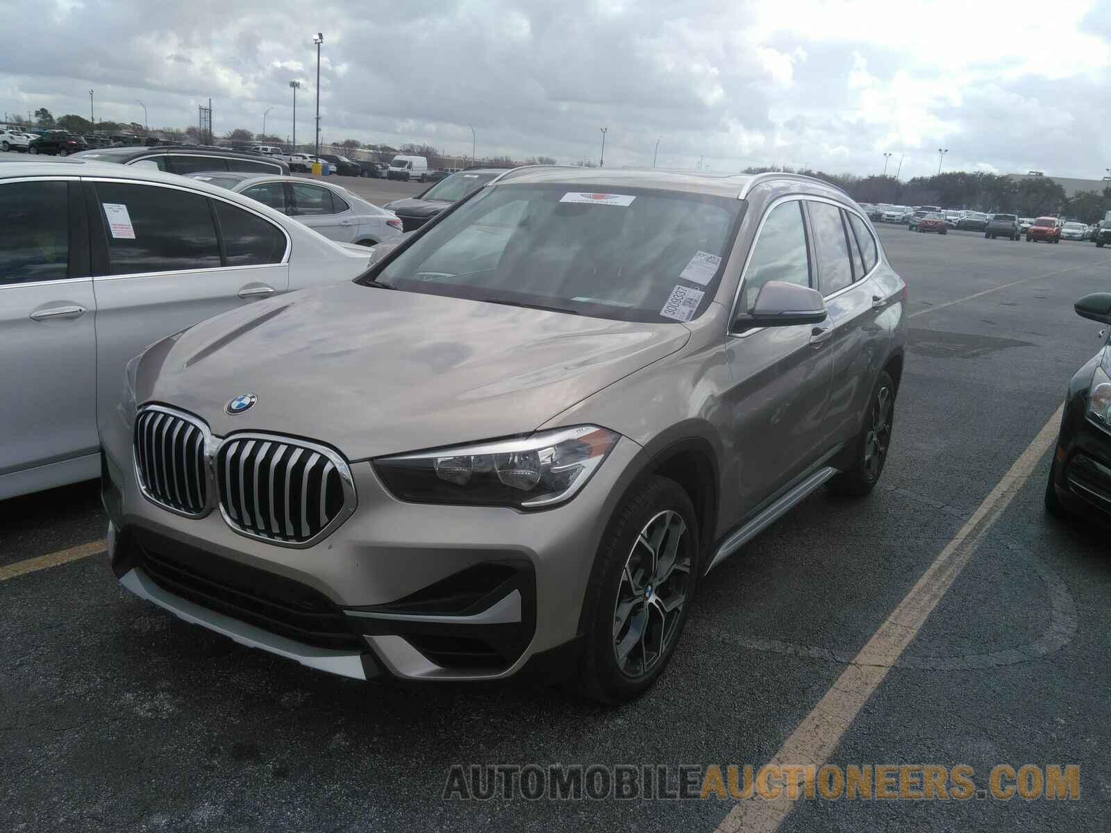 WBXJG7C09N5V29917 BMW X1 2022