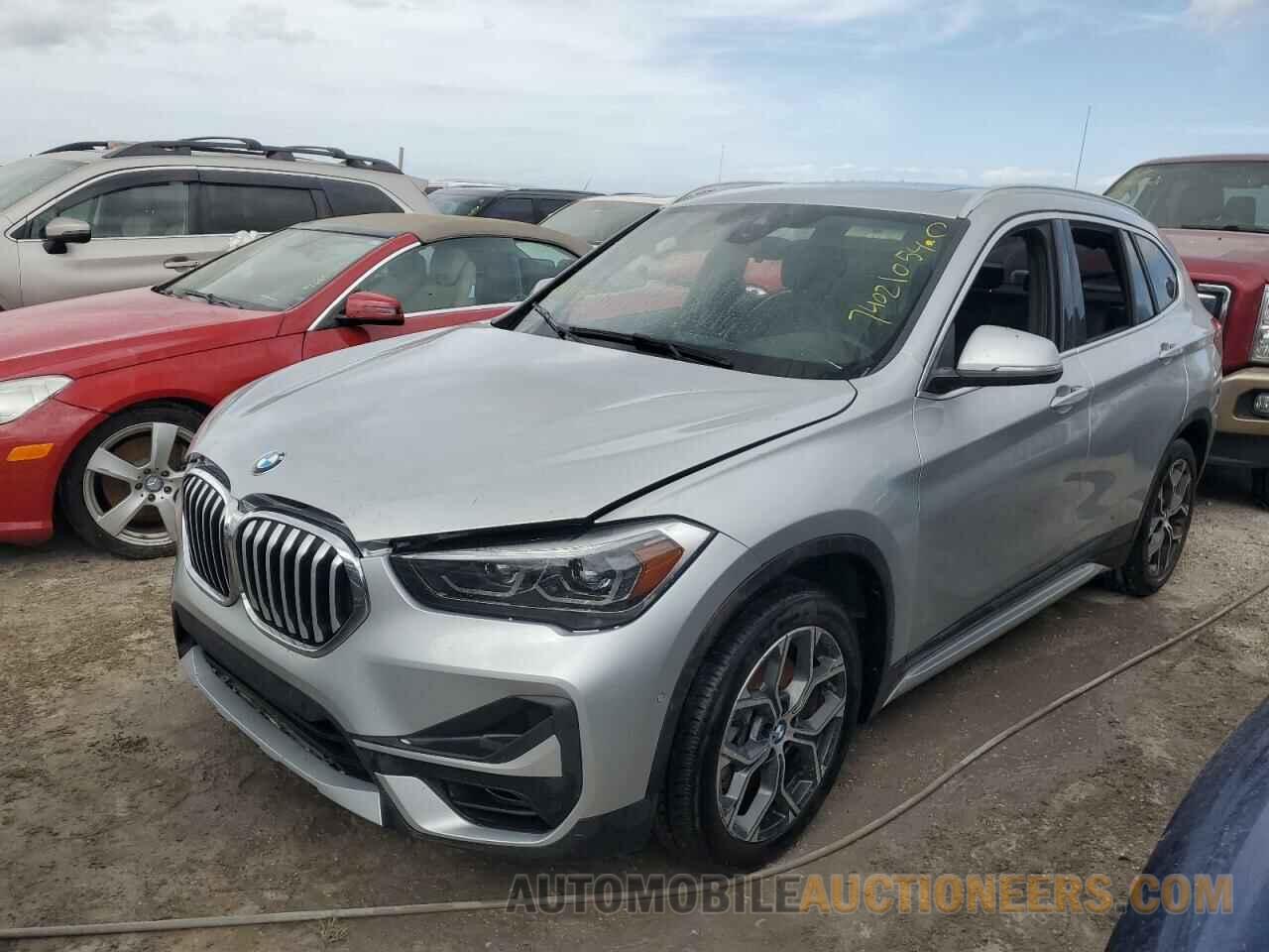 WBXJG7C0XM5S54413 BMW X1 2021