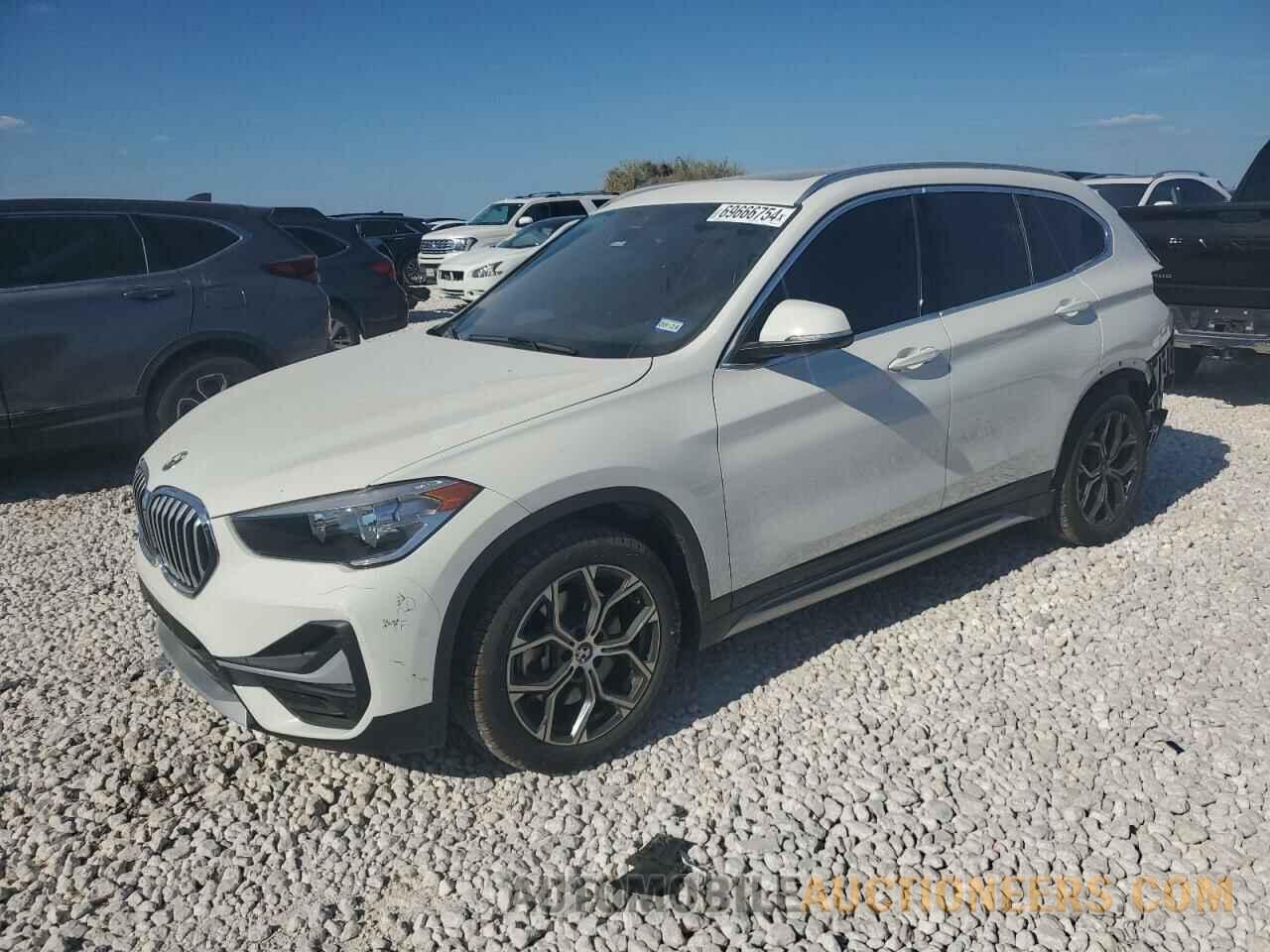 WBXJG9C00L3L84951 BMW X1 2020