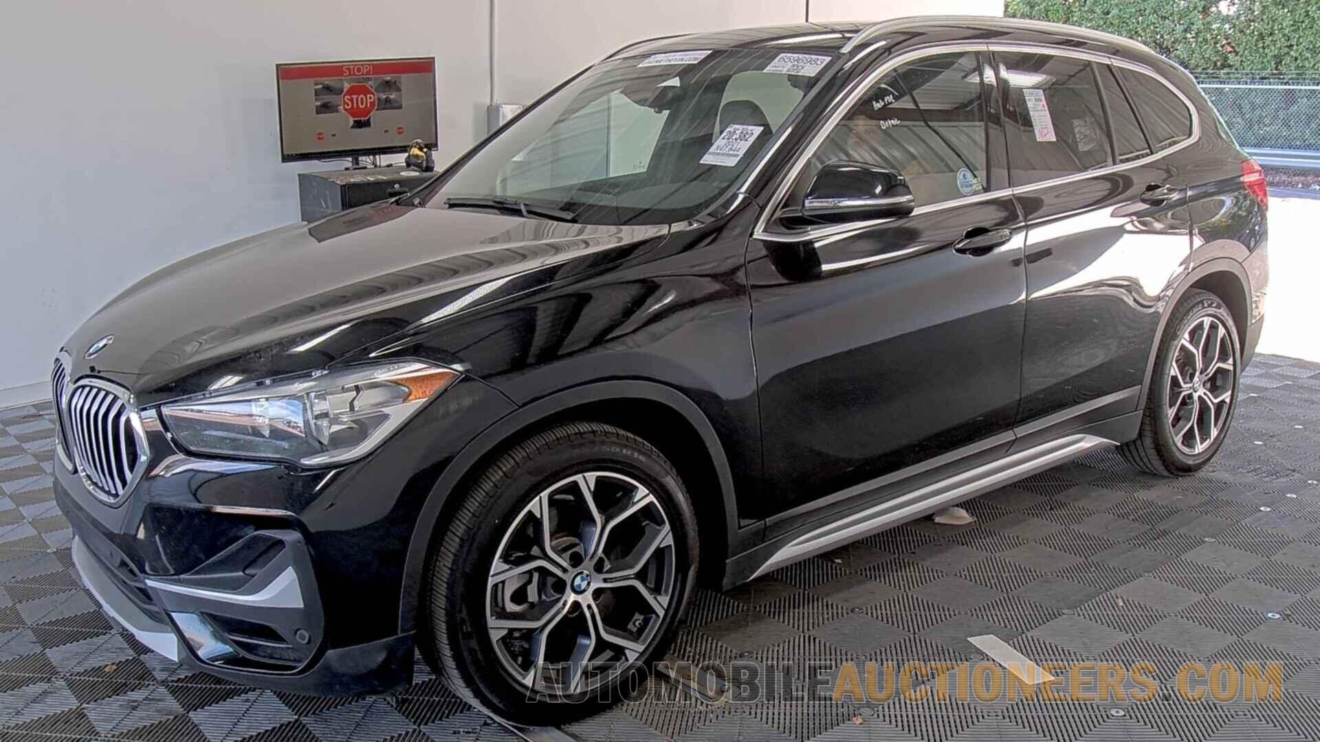 WBXJG9C01M5T70093 BMW X1 2021