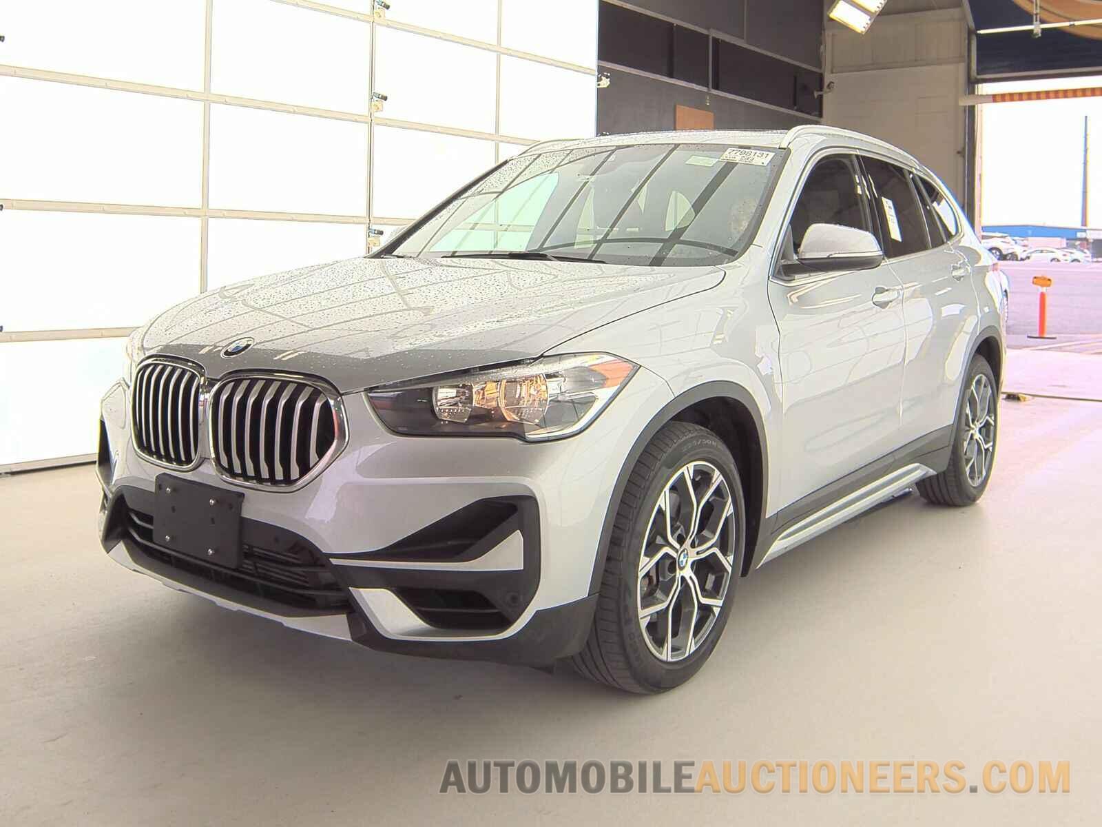 WBXJG9C02M5T15832 BMW X1 2021