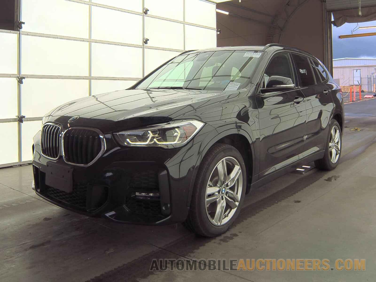 WBXJG9C04M5T31689 BMW X1 Sp 2021