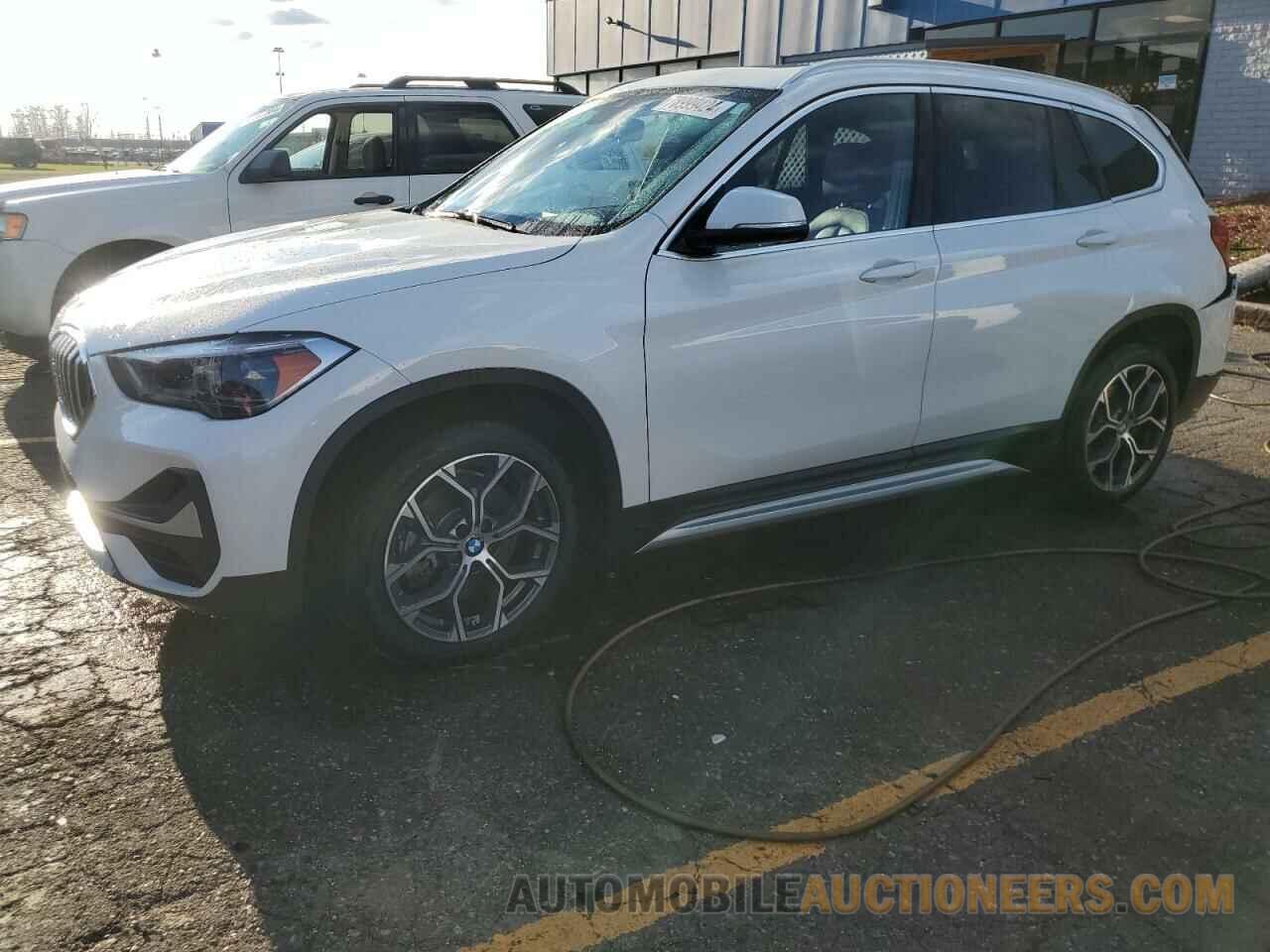 WBXJG9C05M5S92448 BMW X1 2021