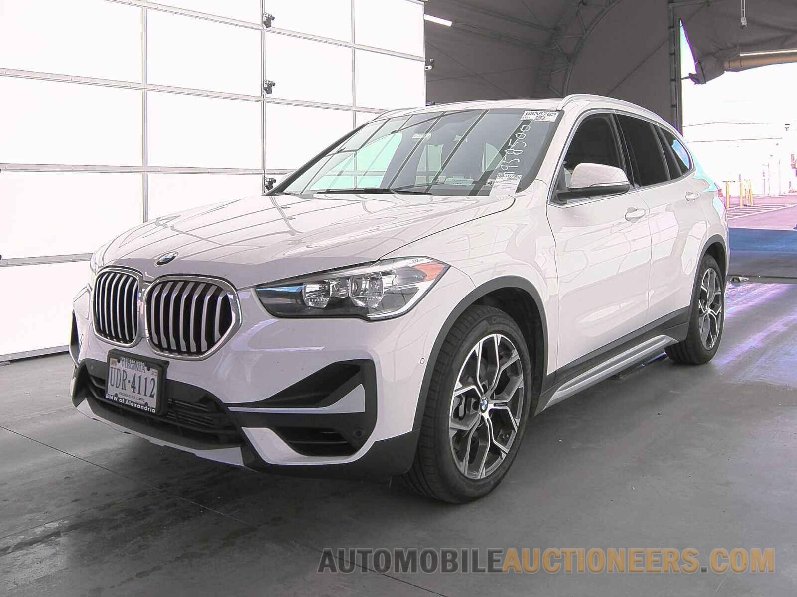 WBXJG9C05M5T49554 BMW X1 2021