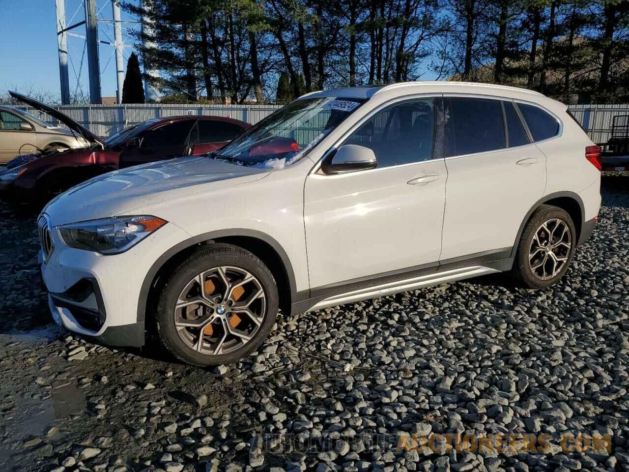 WBXJG9C06L5P94125 BMW X1 2020