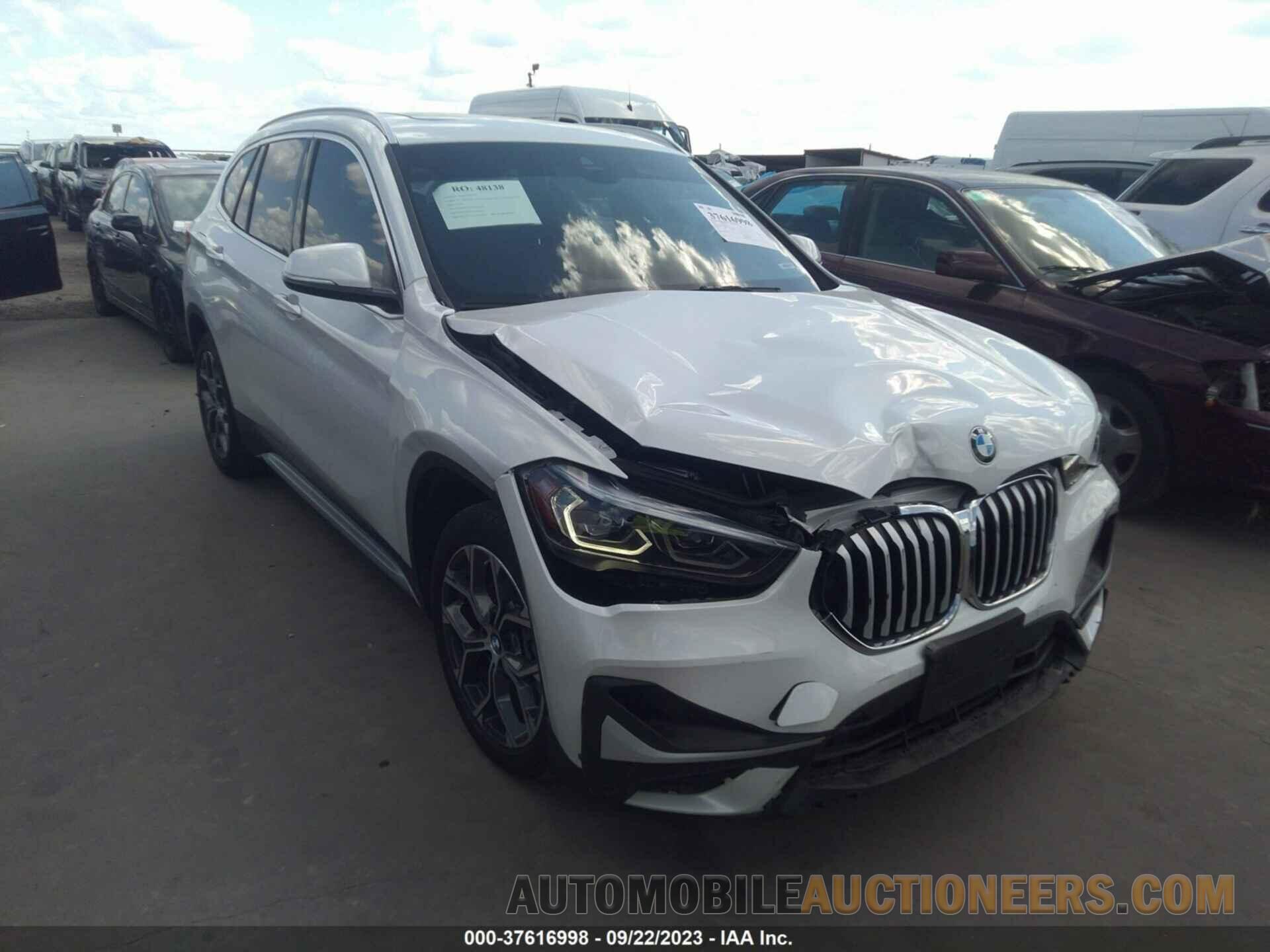 WBXJG9C09M5T01779 BMW X1 2021