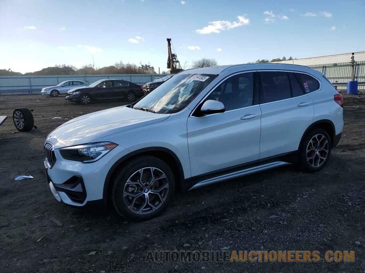 WBXJG9C0XM5S82403 BMW X1 2021