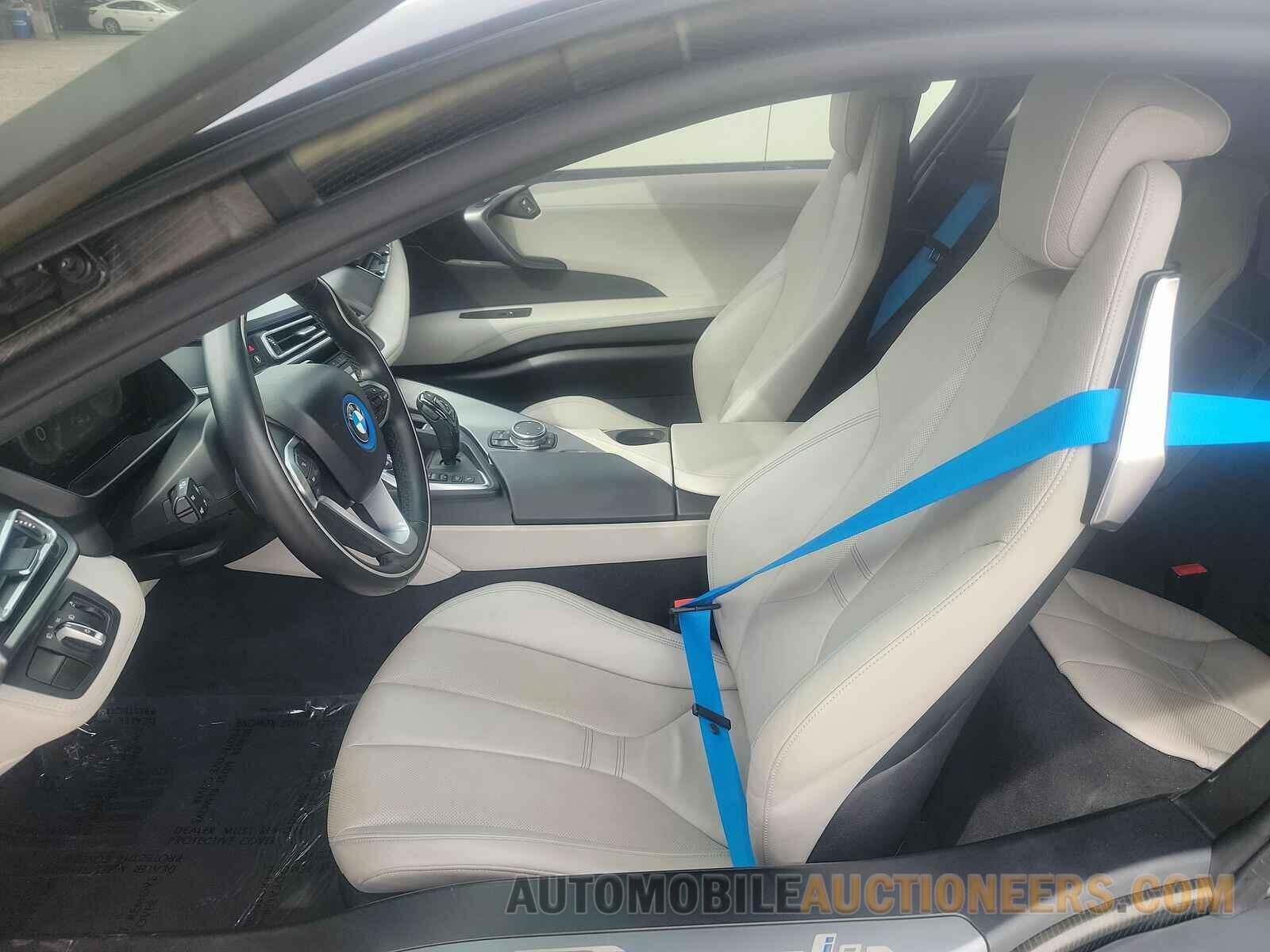 WBY2Z2C50FV674256 BMW i8 2015