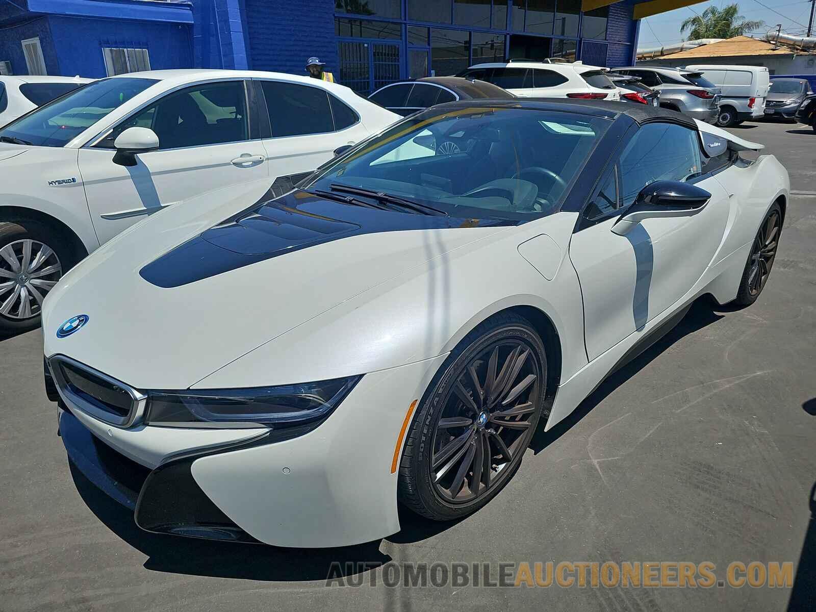 WBY2Z6C50KVG98061 BMW i8 Roads 2019