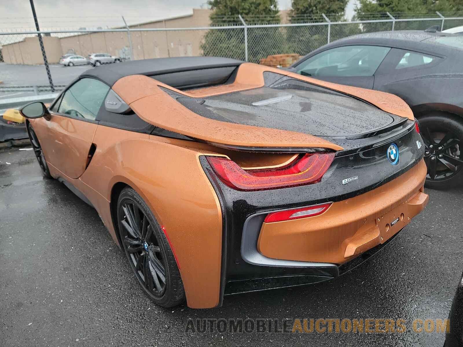 WBY2Z6C5XK7D05347 BMW i8 Roads 2019