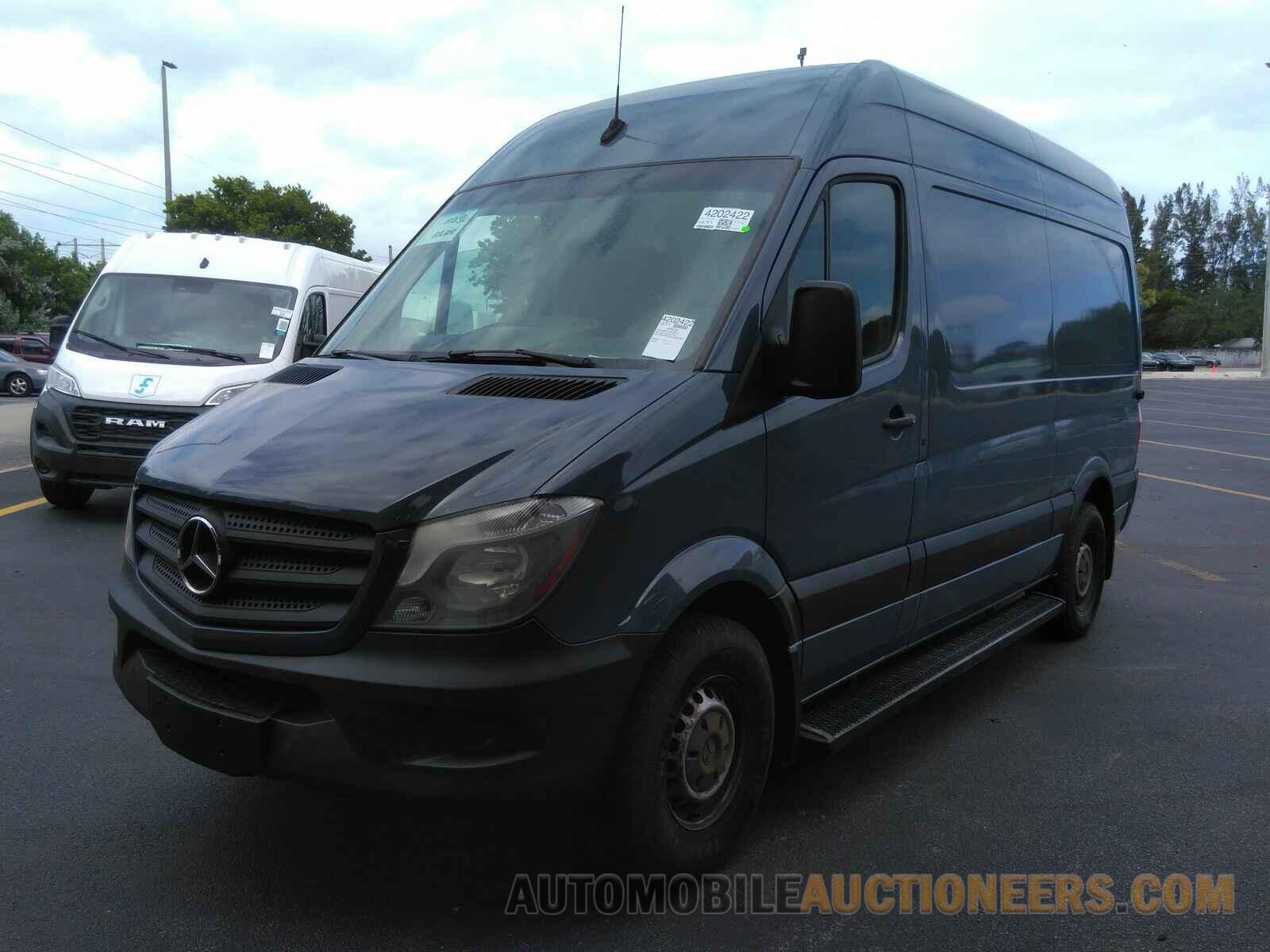 WD3PE7CD4JP647821 Mercedes-Benz Sprinter Cargo Van 2018