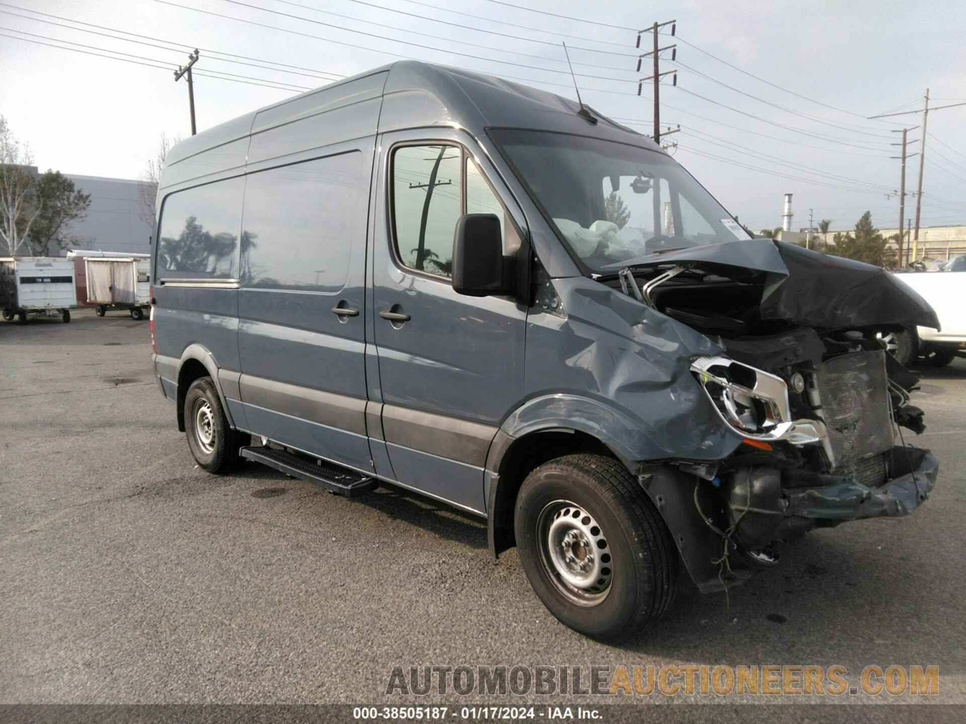 WD3PE7CD9JP637088 MERCEDES-BENZ SPRINTER 2500 2018