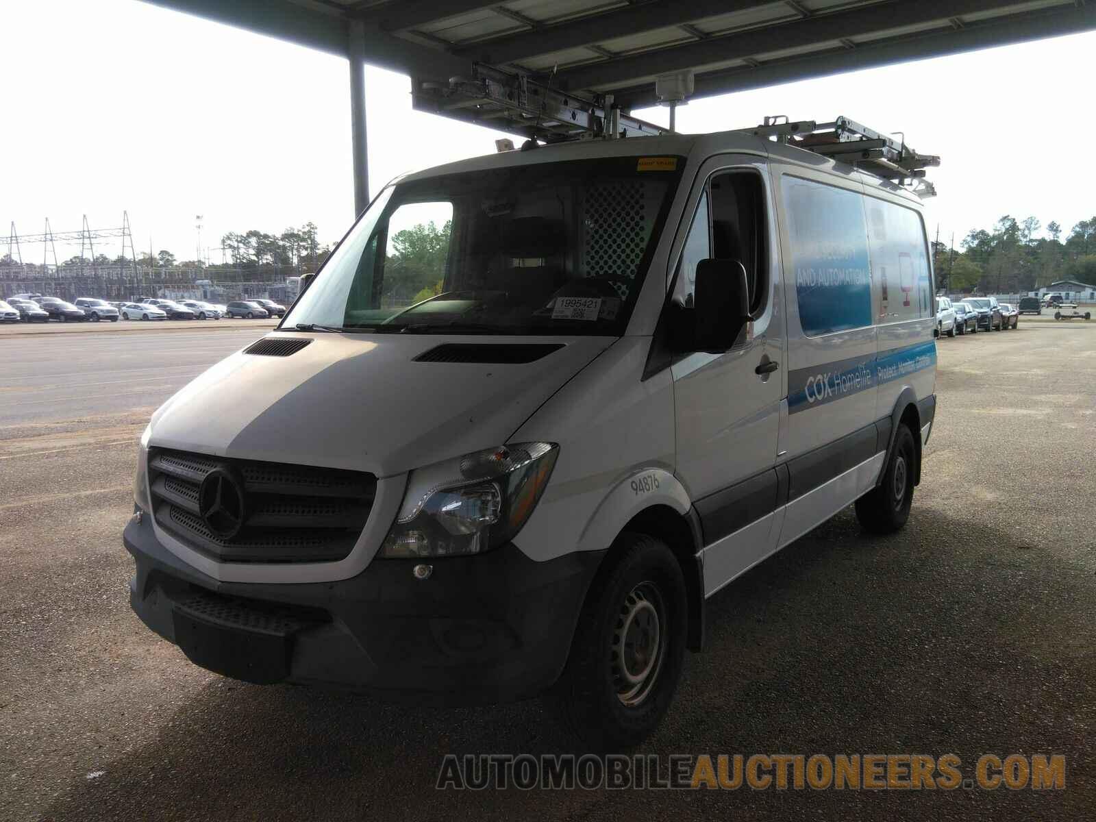 WD3PE7DC2FP139666 Mercedes-Benz Sprinter Cargo Vans 2015