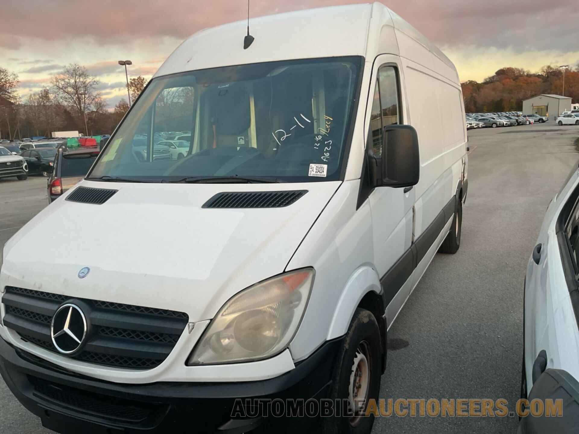 WD3PE8CB3B5603391 MERCEDES-BENZ SPRINTER 2500 2011