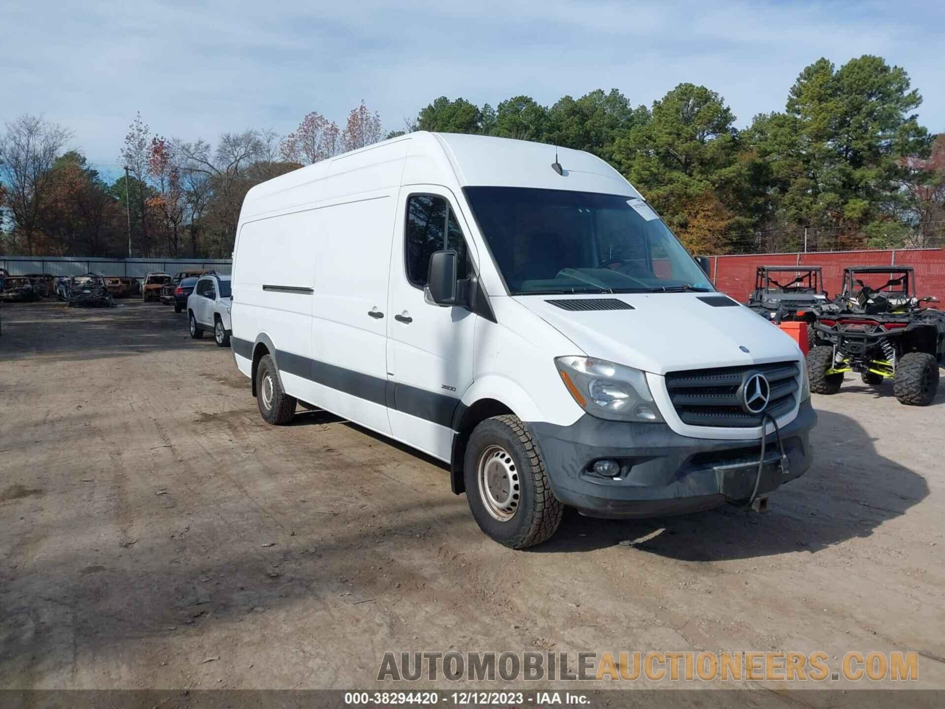 WD3PE8CC7FP135586 MERCEDES-BENZ SPRINTER 2500 2015