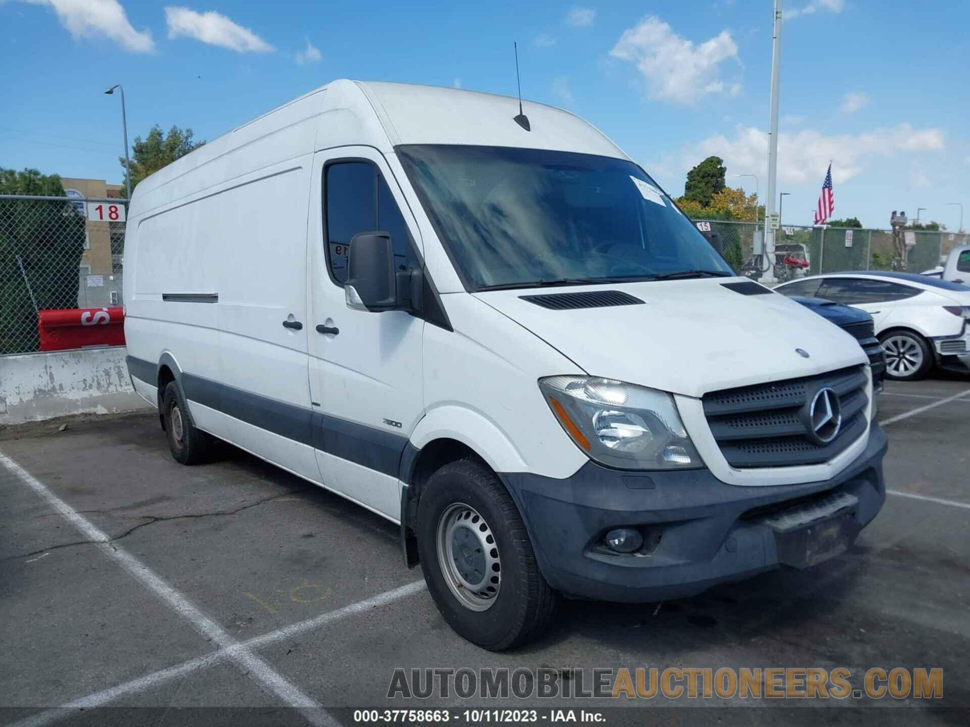 WD3PE8CC7FP144899 MERCEDES-BENZ SPRINTER 2500 2015