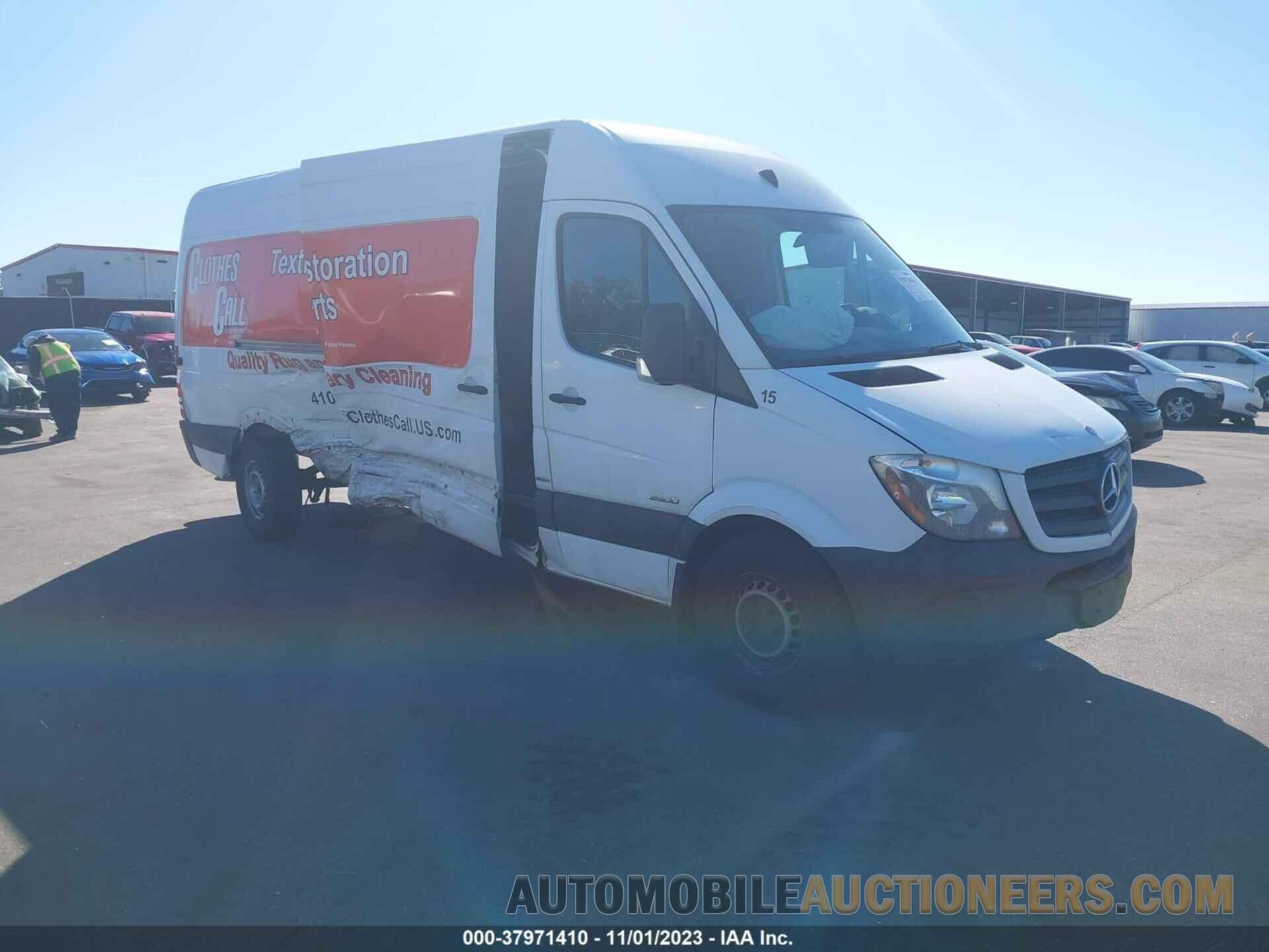 WD3PE8CC8FP154180 MERCEDES-BENZ SPRINTER 2500 2015