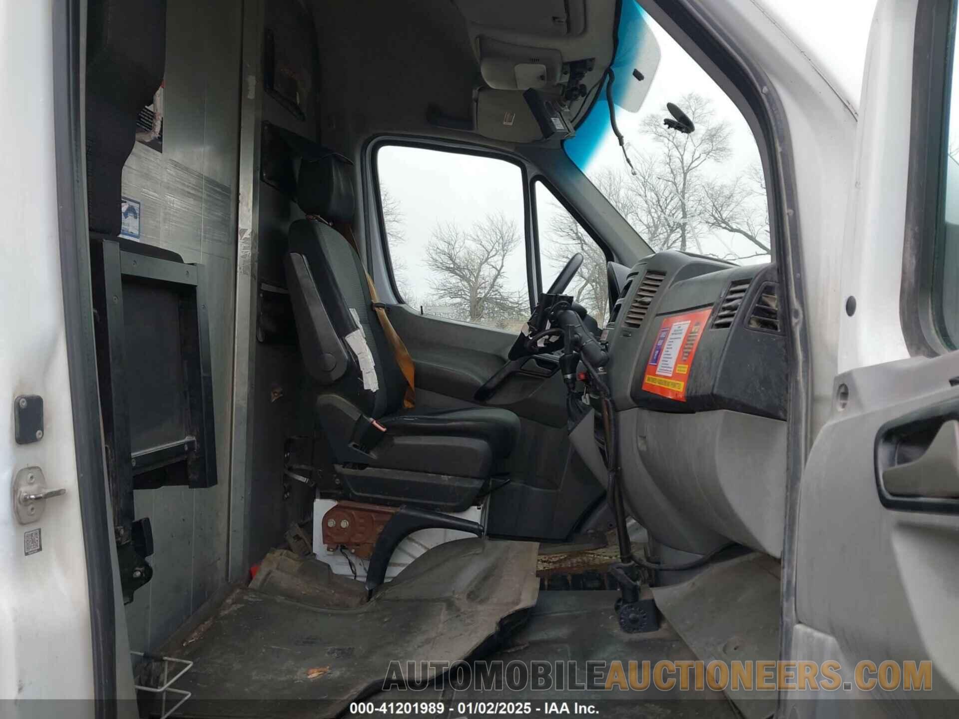 WD3PE8DB0FP132017 MERCEDES-BENZ SPRINTER 2500 2015