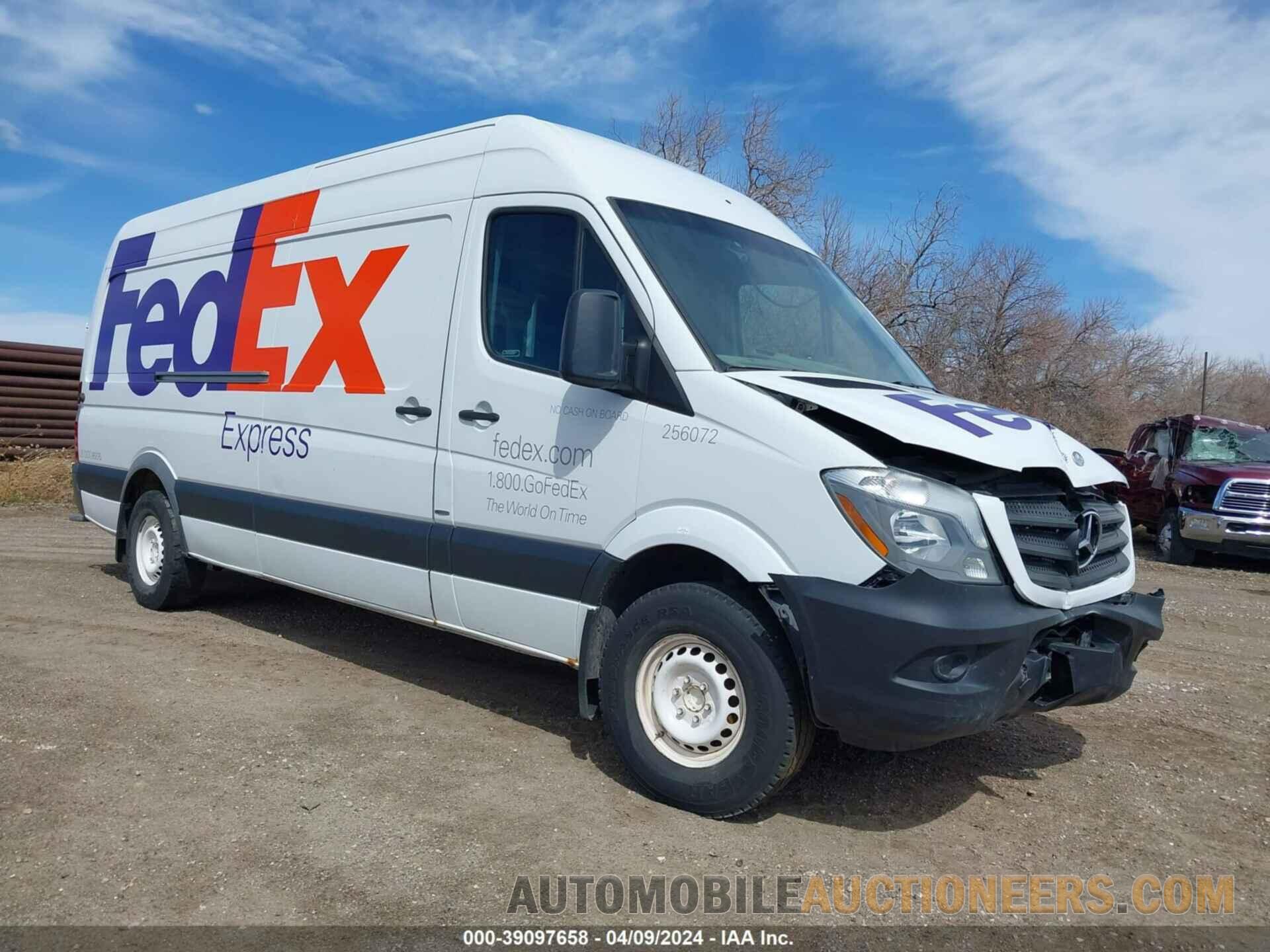 WD3PE8DB0FP135063 MERCEDES-BENZ SPRINTER 2500 2015