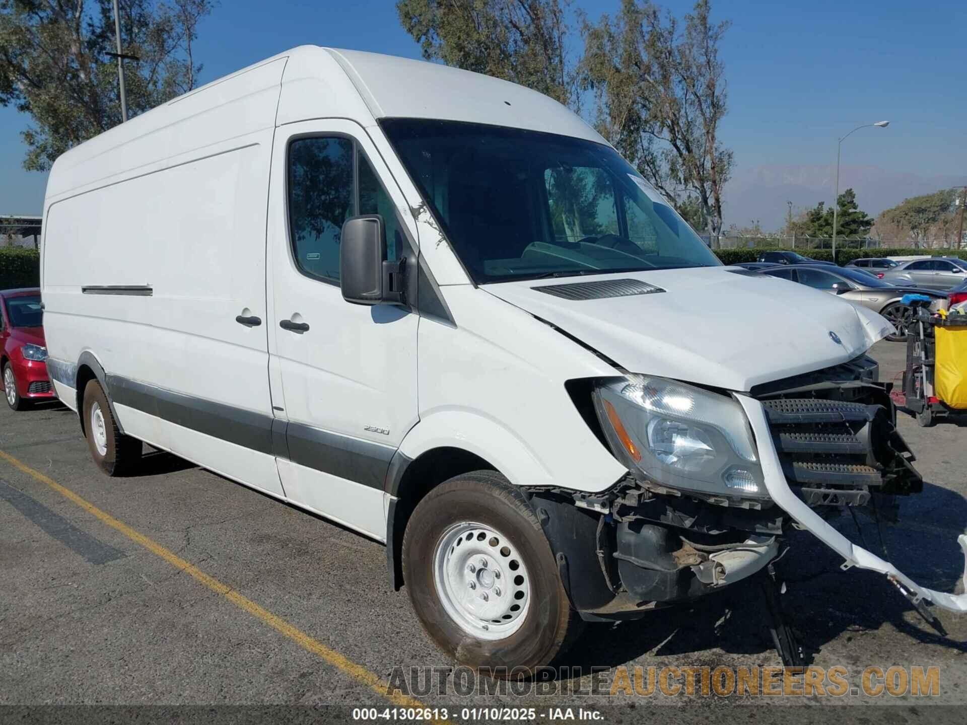 WD3PE8DB3FP132402 MERCEDES-BENZ SPRINTER 2500 2015