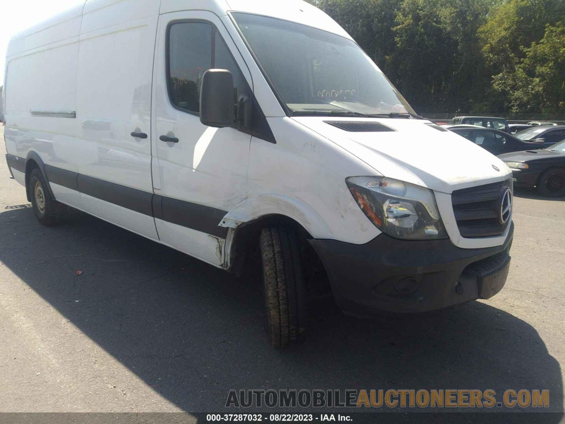 WD3PE8DB4FP128617 MERCEDES-BENZ SPRINTER CARGO VANS 2015