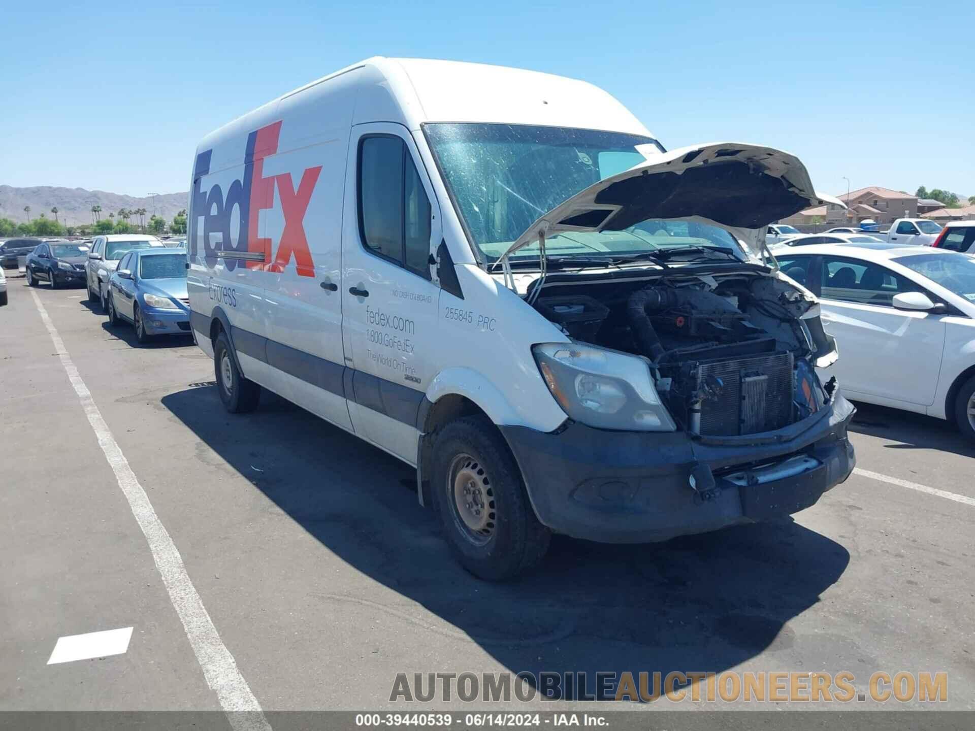 WD3PE8DB5FP130814 MERCEDES-BENZ SPRINTER 2500 2015