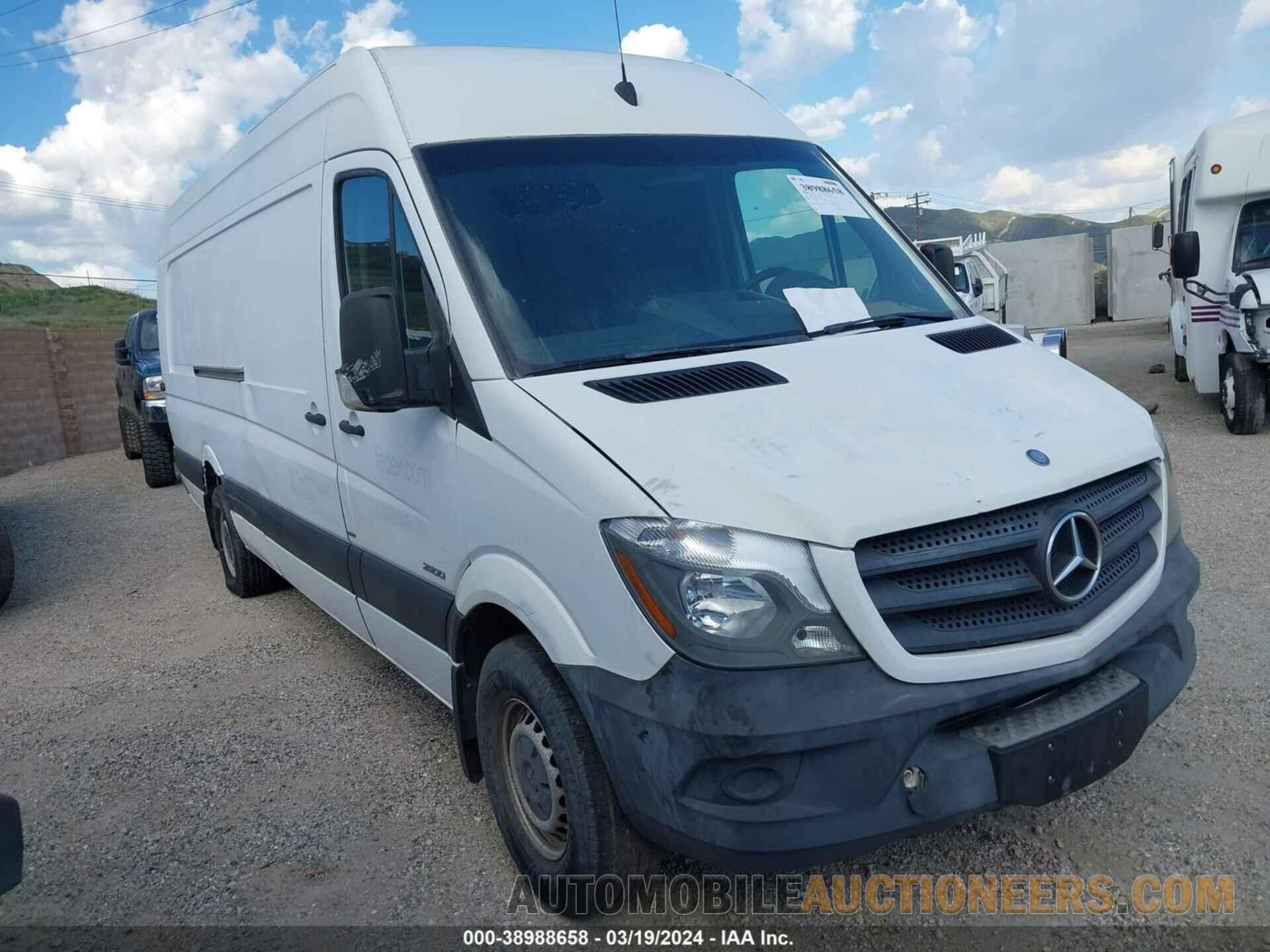 WD3PE8DC6FP172983 MERCEDES-BENZ SPRINTER 2500 2015