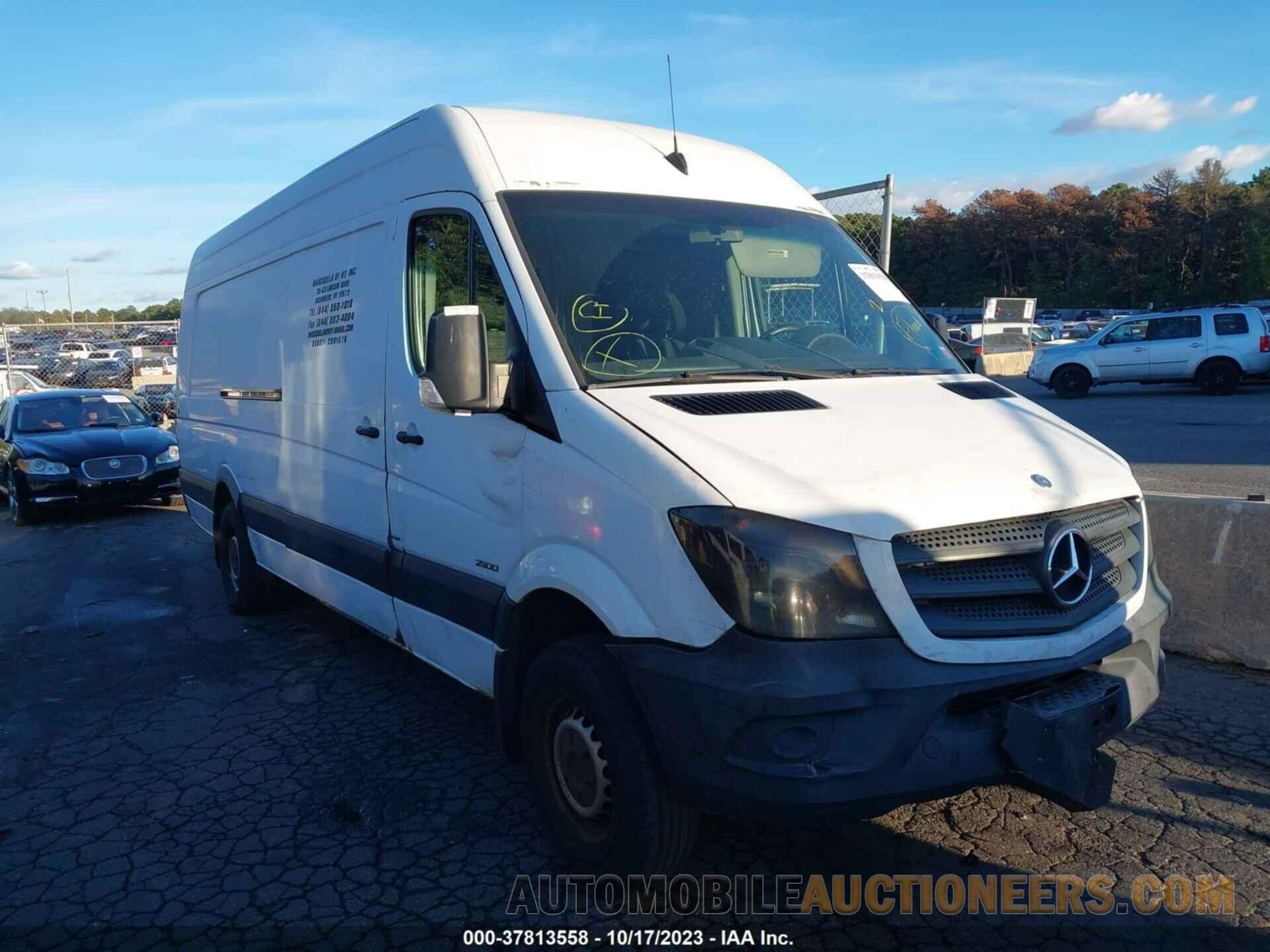 WD3PE8DC7FP112470 MERCEDES-BENZ SPRINTER CARGO VANS 2015