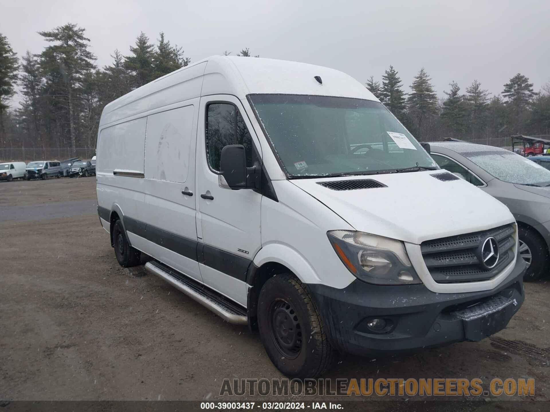 WD4PE8DC5FP153272 MERCEDES-BENZ SPRINTER 2500 2015