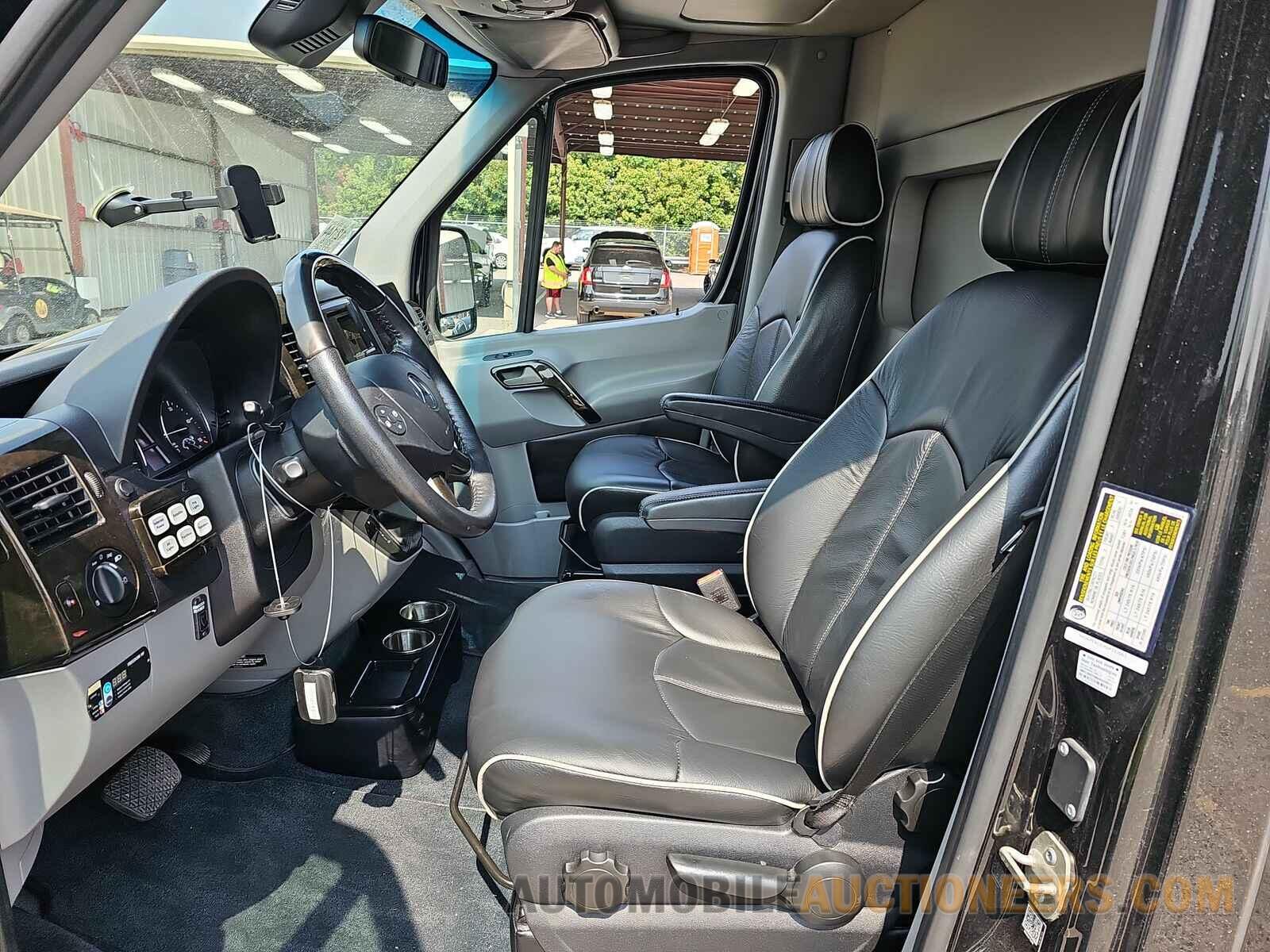 WDAPE8CD3GP192063 Mercedes-Benz Sprinter 2016