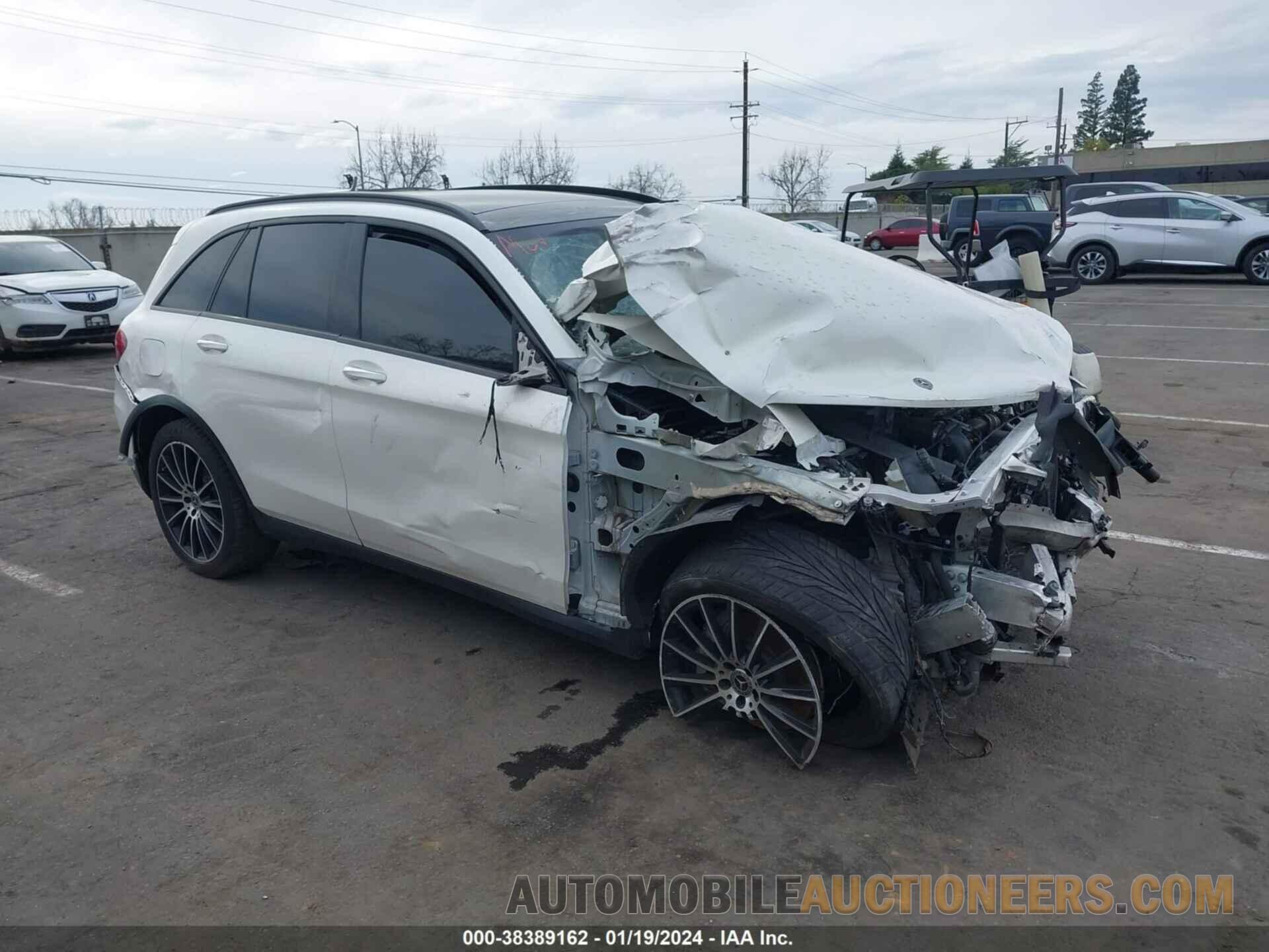 WDC0G4KB2HF266592 MERCEDES-BENZ GLC 300 2017