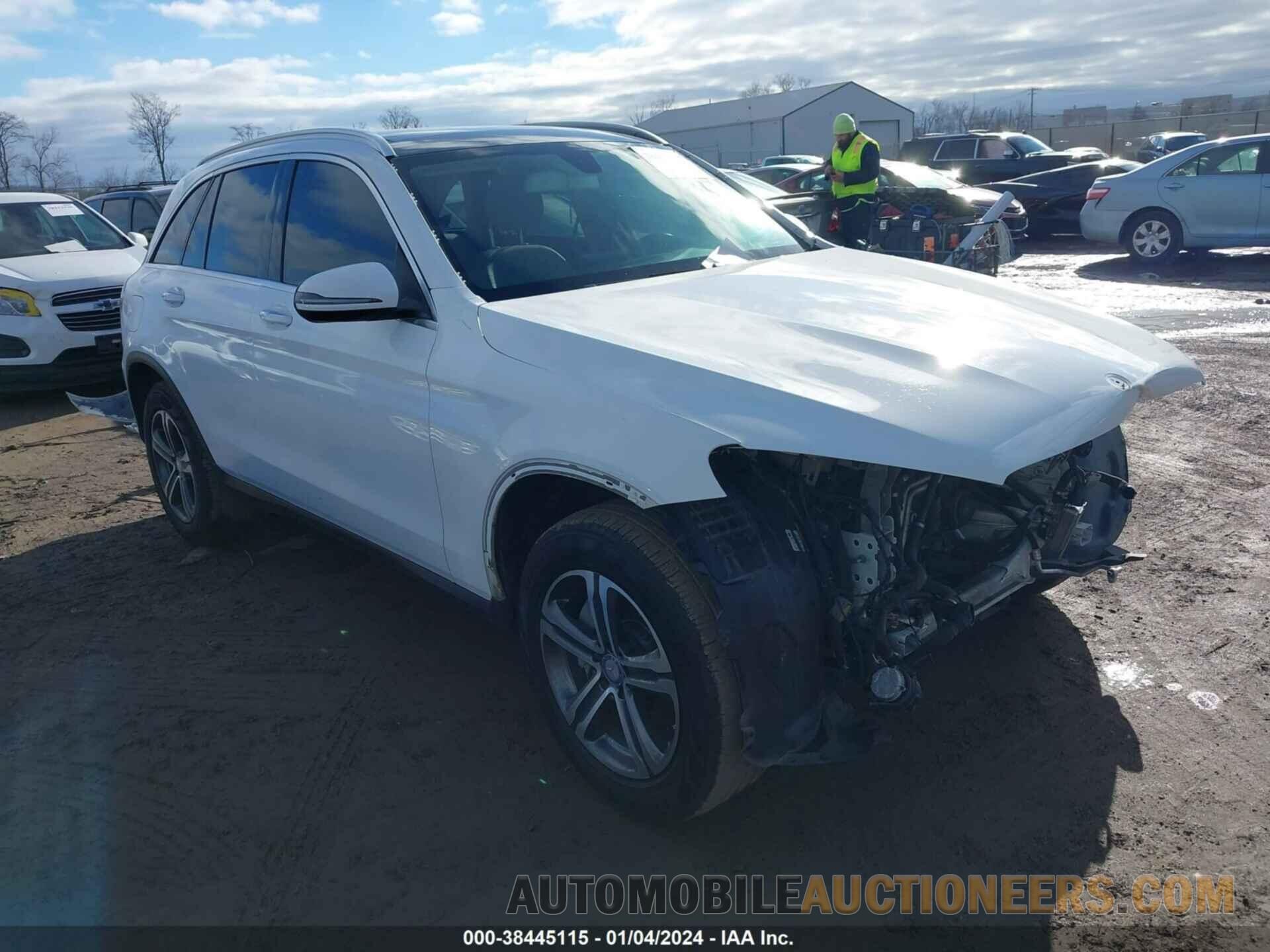 WDC0G4KB6HF120874 MERCEDES-BENZ GLC 300 2017