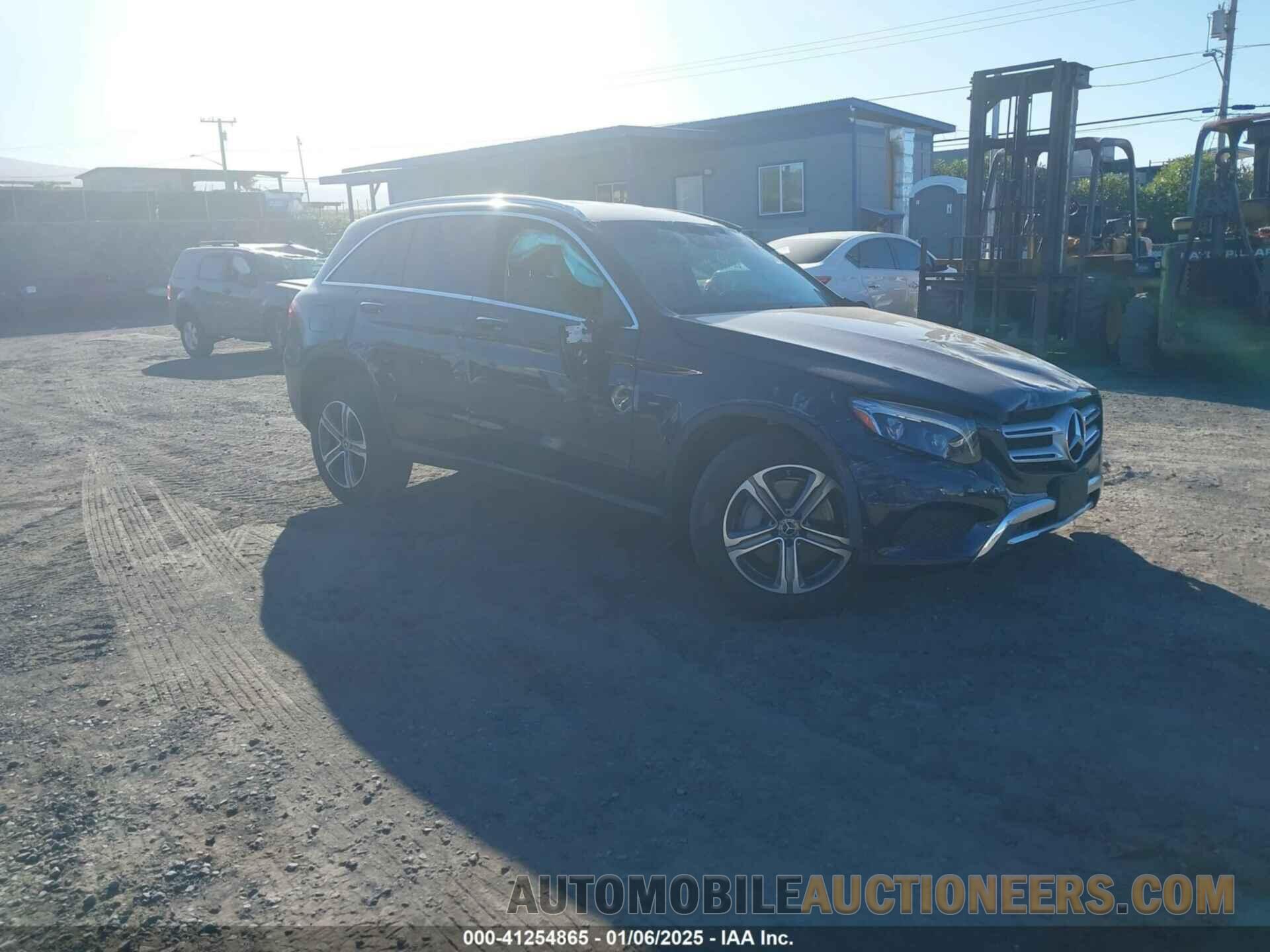 WDC0G4KB8KF585423 MERCEDES-BENZ GLC 300 2019