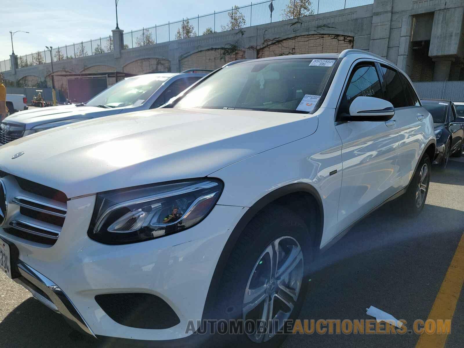 WDC0G5EB1KF573647 Mercedes-Benz GLC 2019