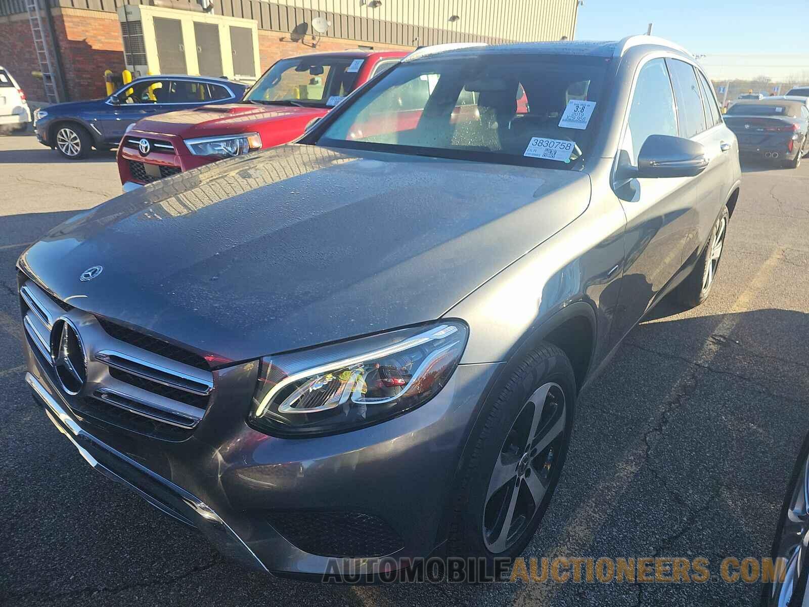 WDC0G5EB1KF596135 Mercedes-Benz GLC 2019