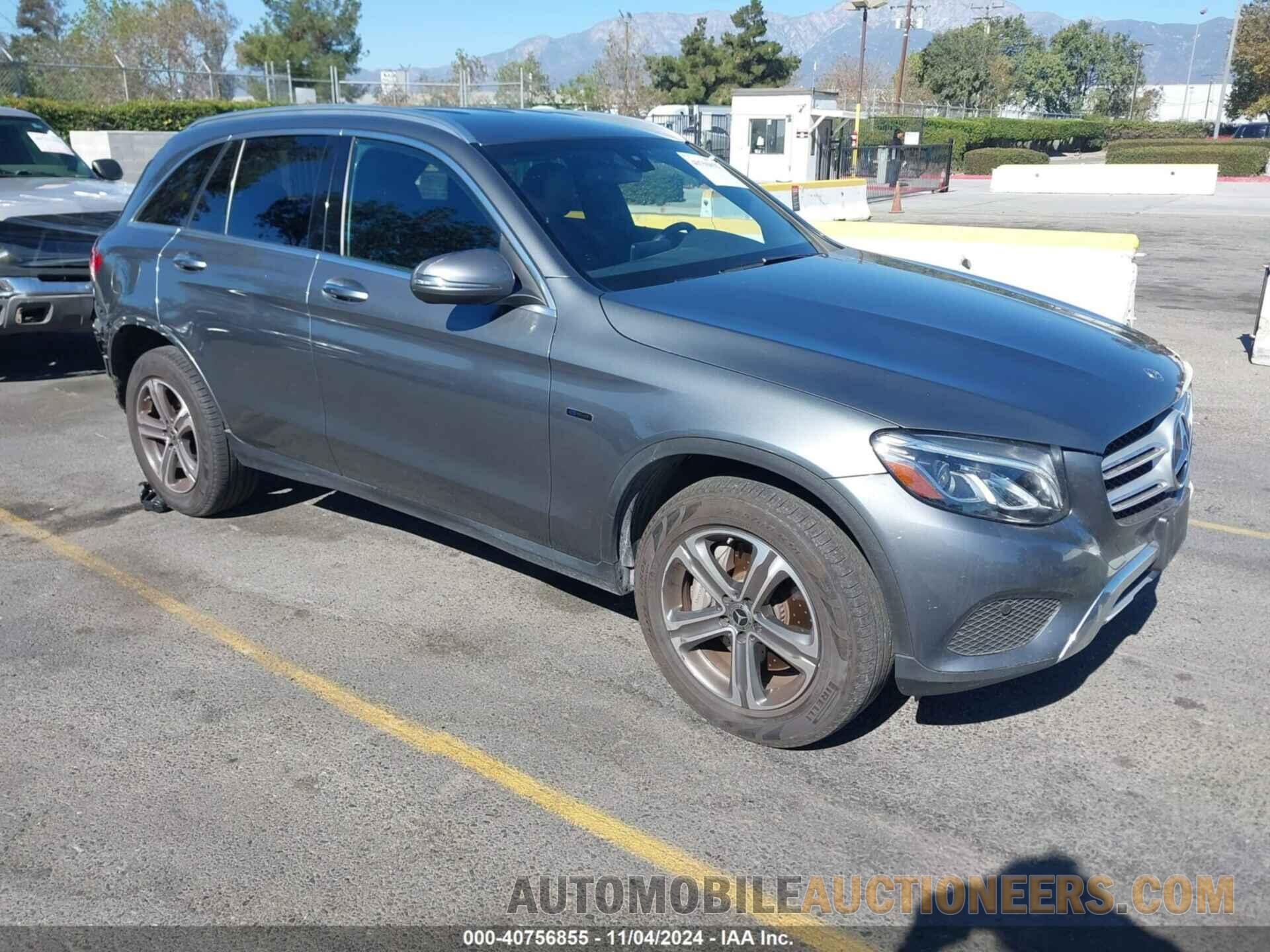 WDC0G5EB1KF625858 MERCEDES-BENZ GLC 350E 2019