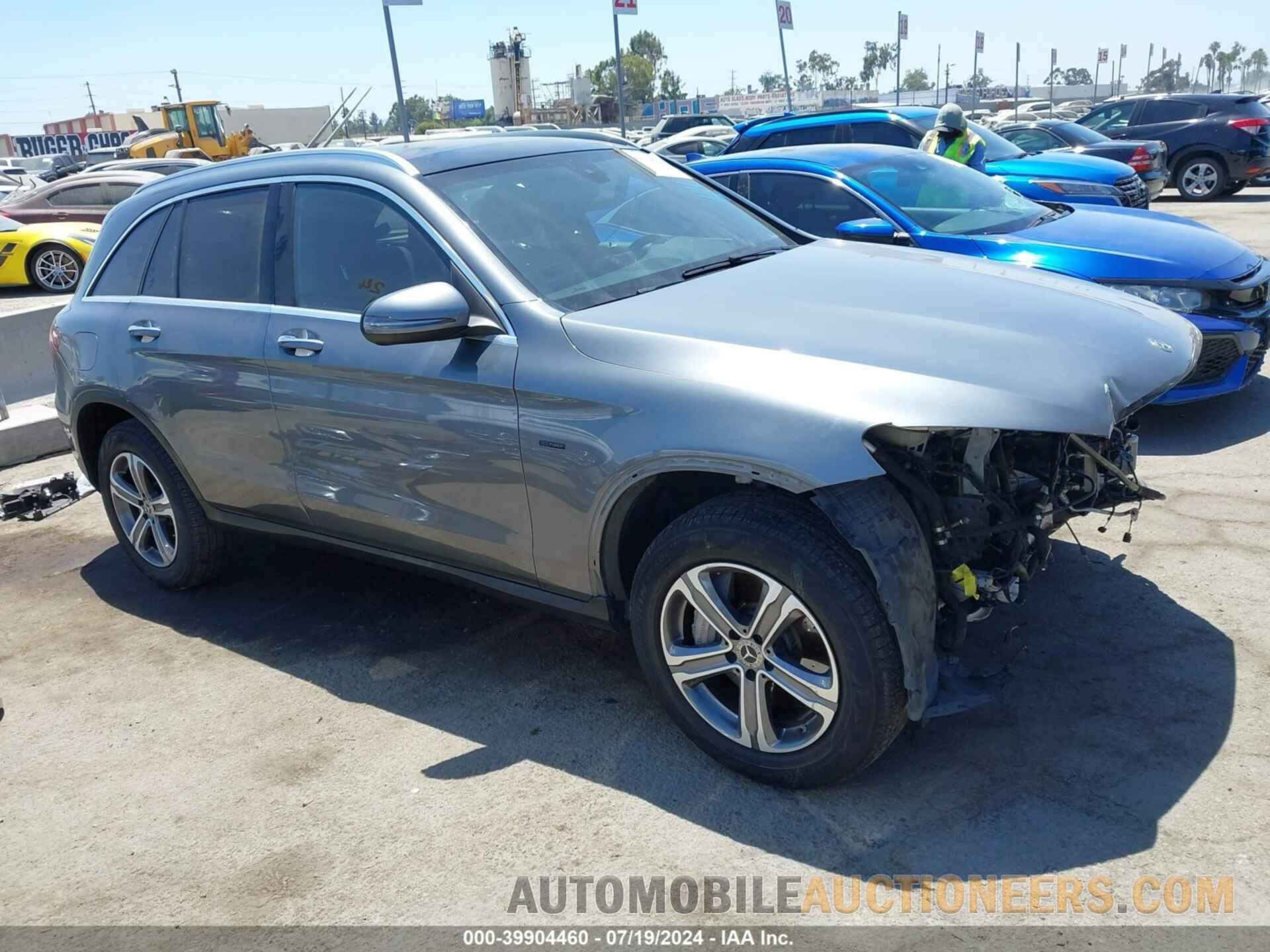 WDC0G5EB2KF536476 MERCEDES-BENZ GLC 350E 2019