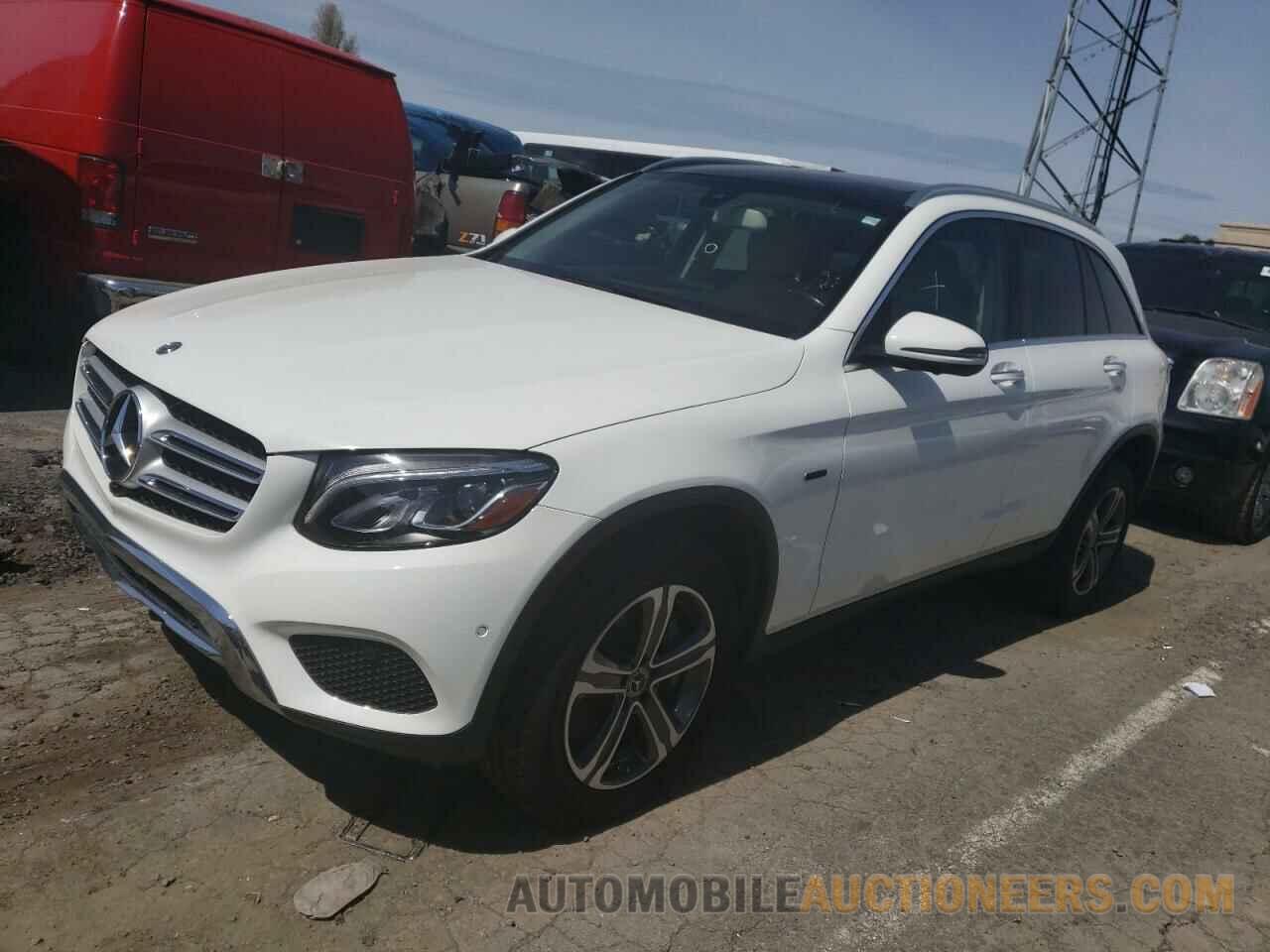 WDC0G5EB5KF638533 MERCEDES-BENZ GLC-CLASS 2019