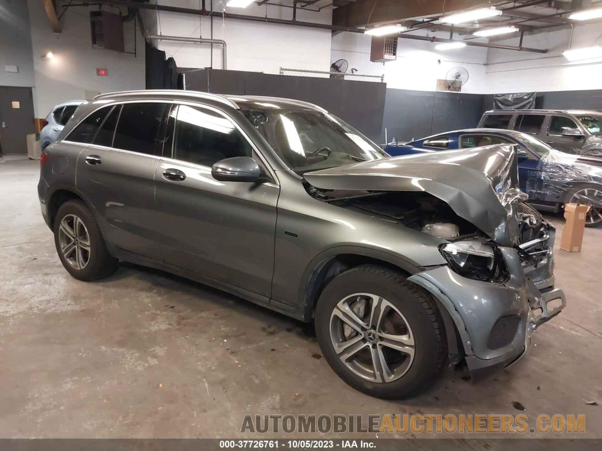 WDC0G5EB6KF611048 MERCEDES-BENZ GLC 2019