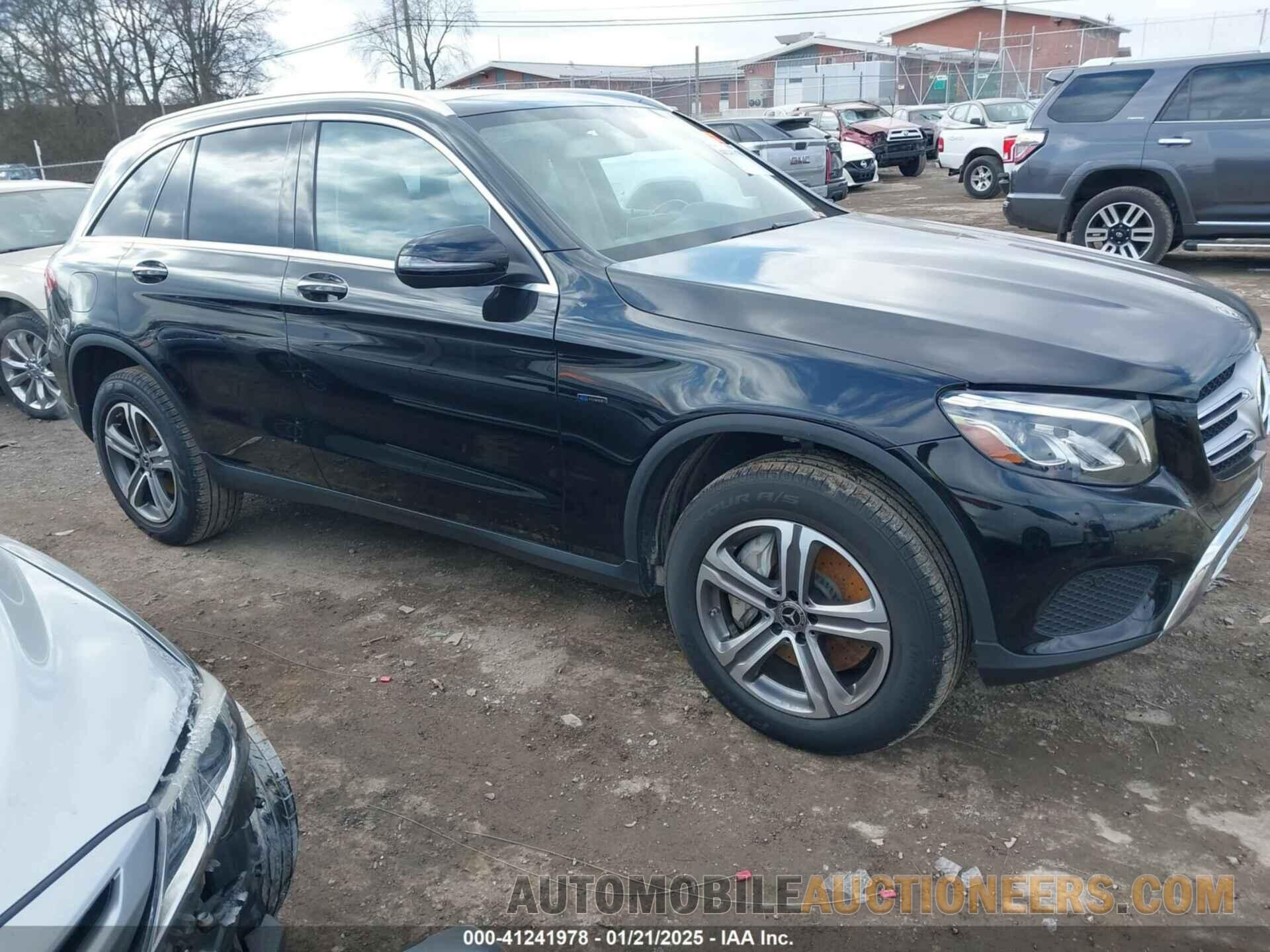 WDC0G5EB8KF531329 MERCEDES-BENZ GLC 350E 2019