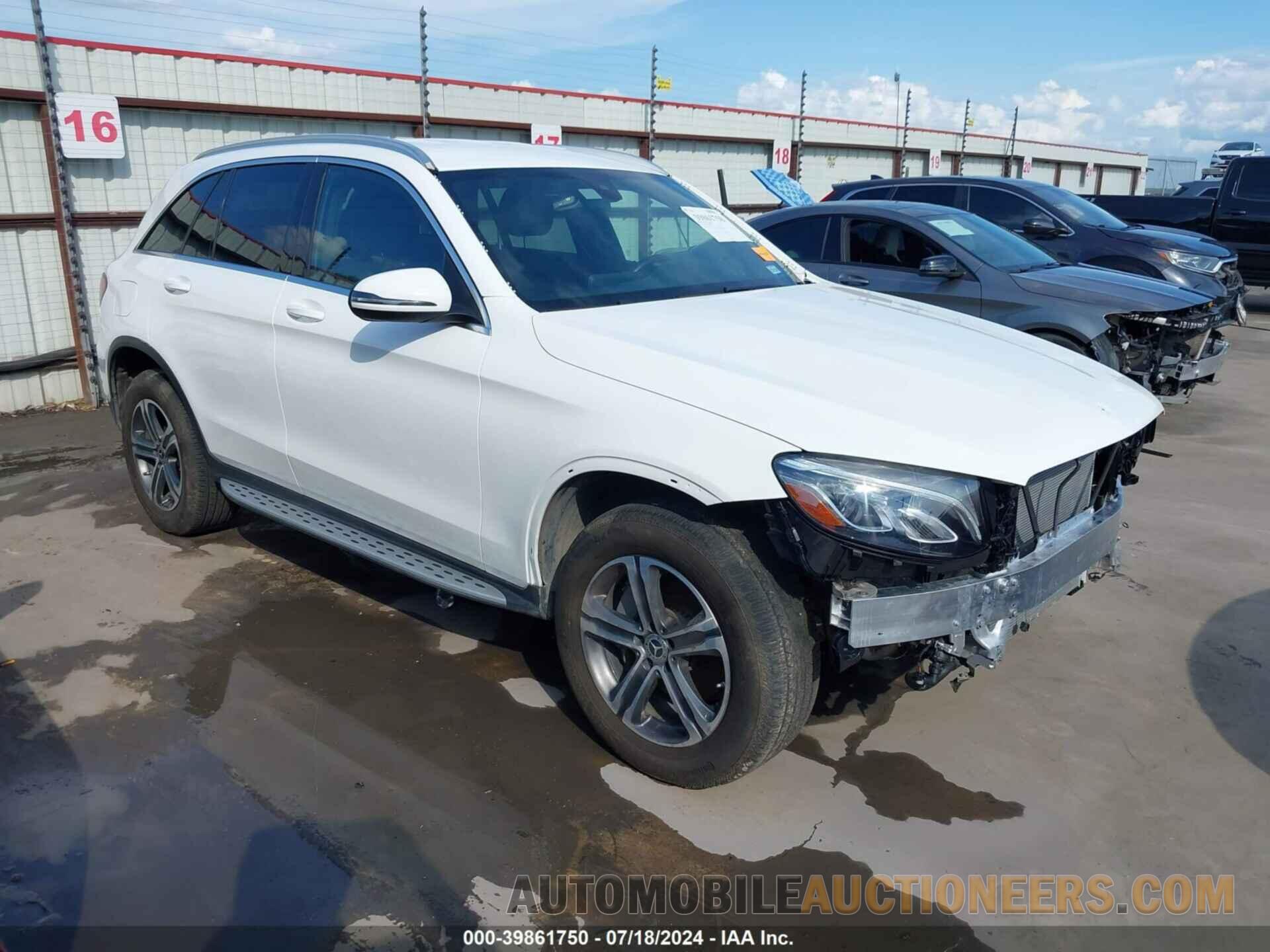 WDC0G8DB3LF724671 MERCEDES-BENZ GLC 300 2020