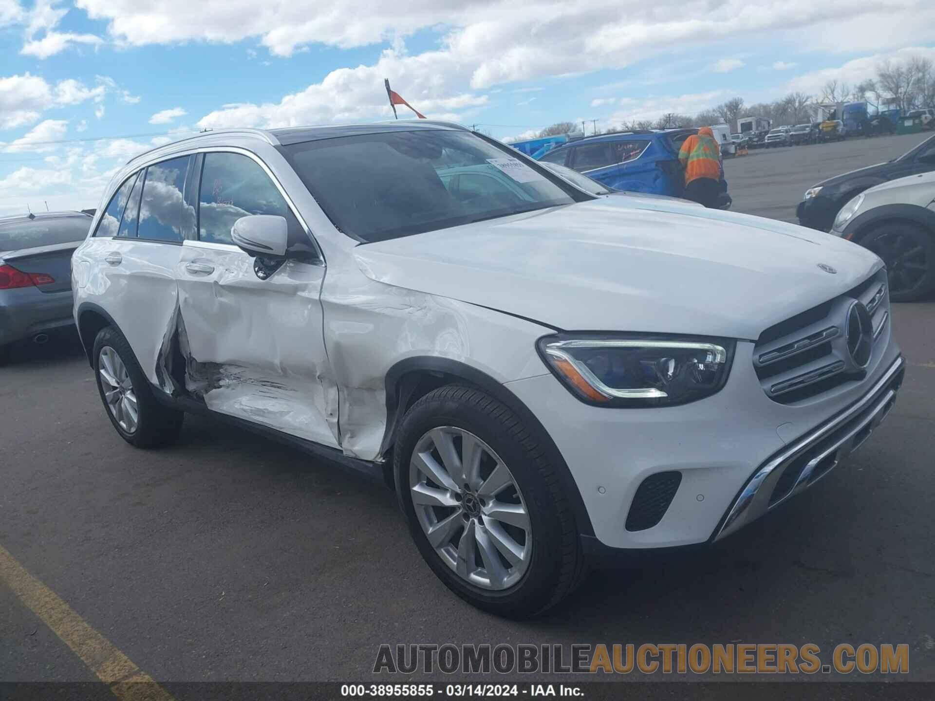 WDC0G8EBXLF689576 MERCEDES-BENZ GLC 300 2020