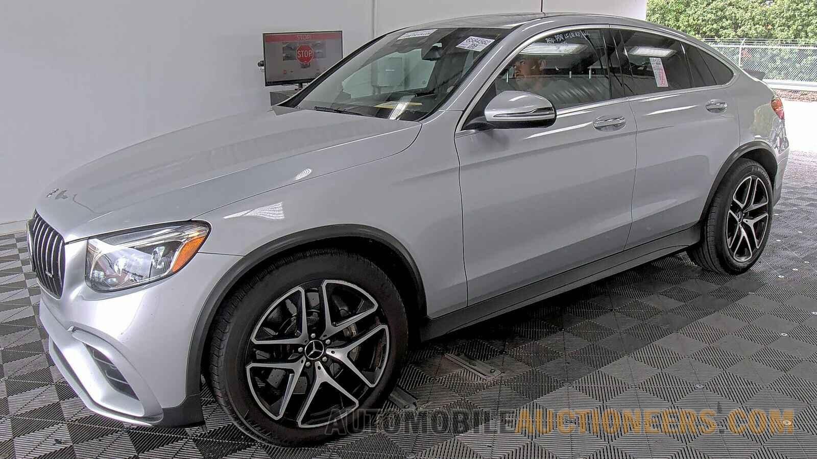 WDC0J8JB7KF525465 Mercedes-Benz GLC 2019