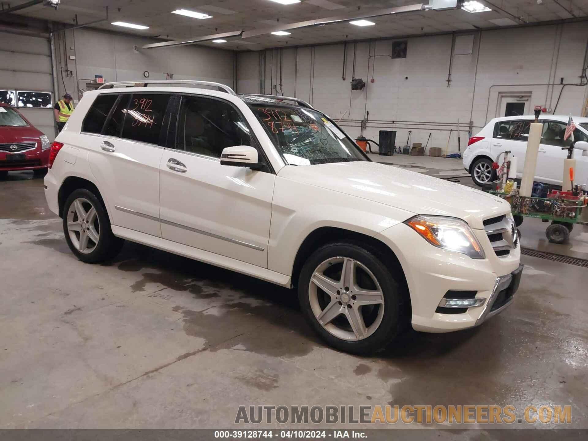 WDCGG0EB4FG374447 MERCEDES-BENZ GLK 250 BLUETEC 2015