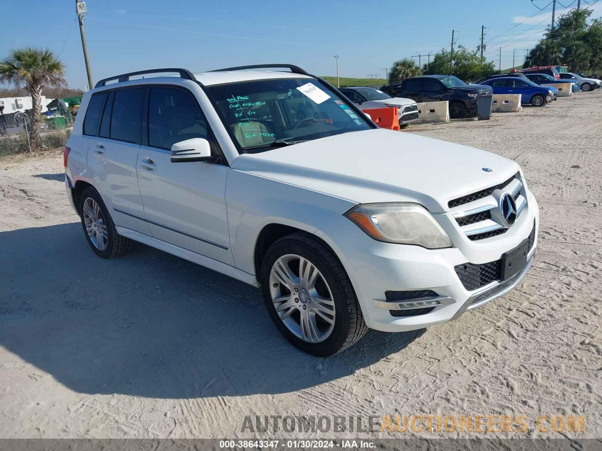 WDCGG5HB0FG345567 MERCEDES-BENZ GLK 350 2015